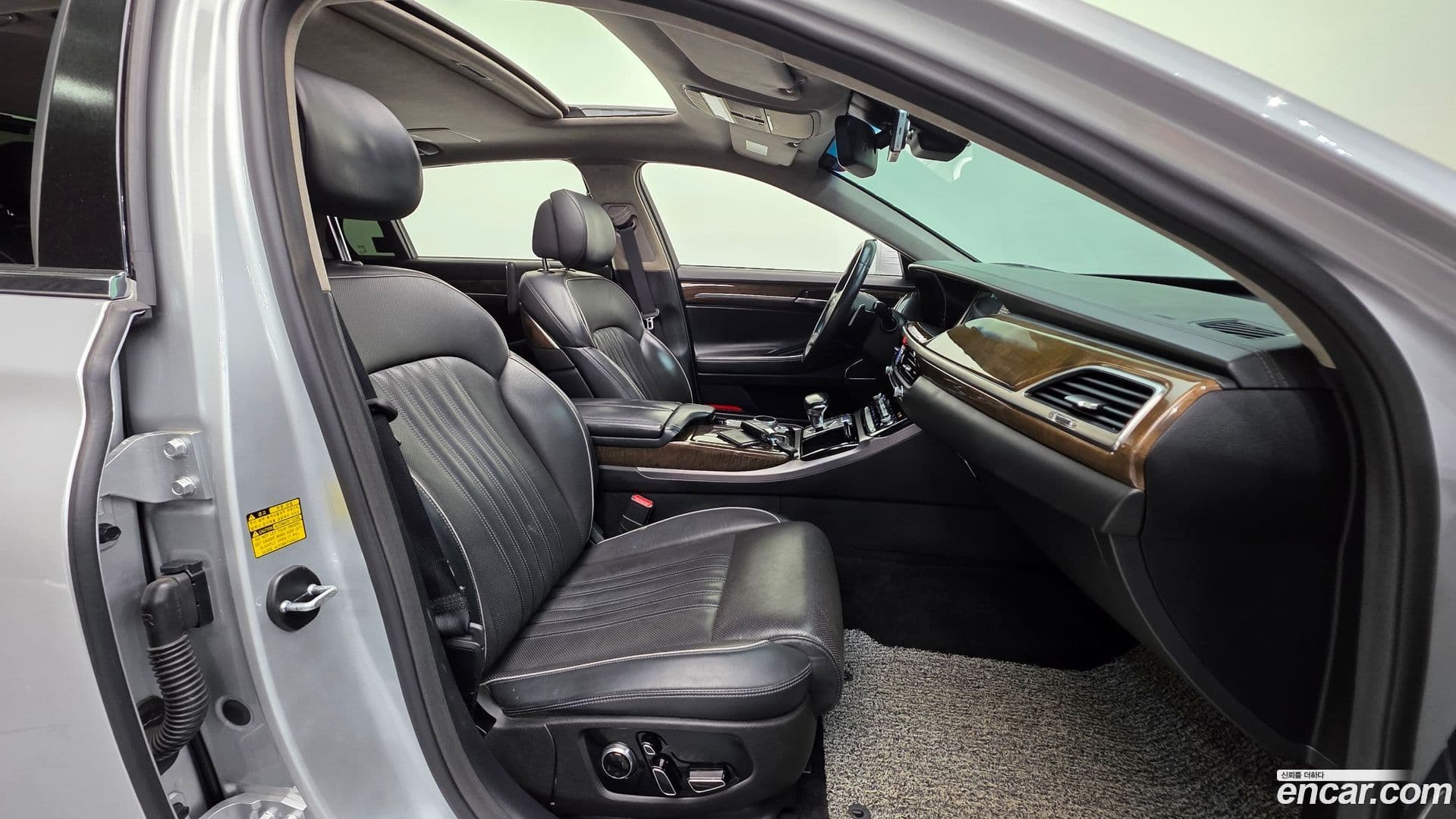 Main__Slider__Photo:EQ900 Genesis 2016.3-9