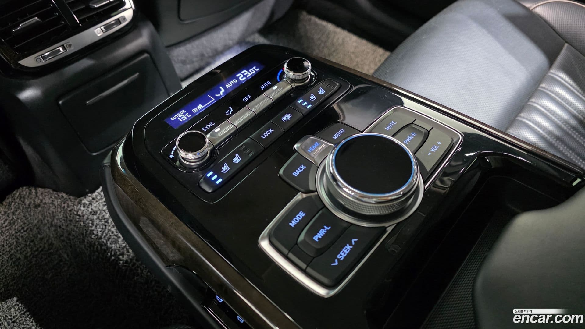 Main__Slider__Photo:EQ900 Genesis 2016.3-16