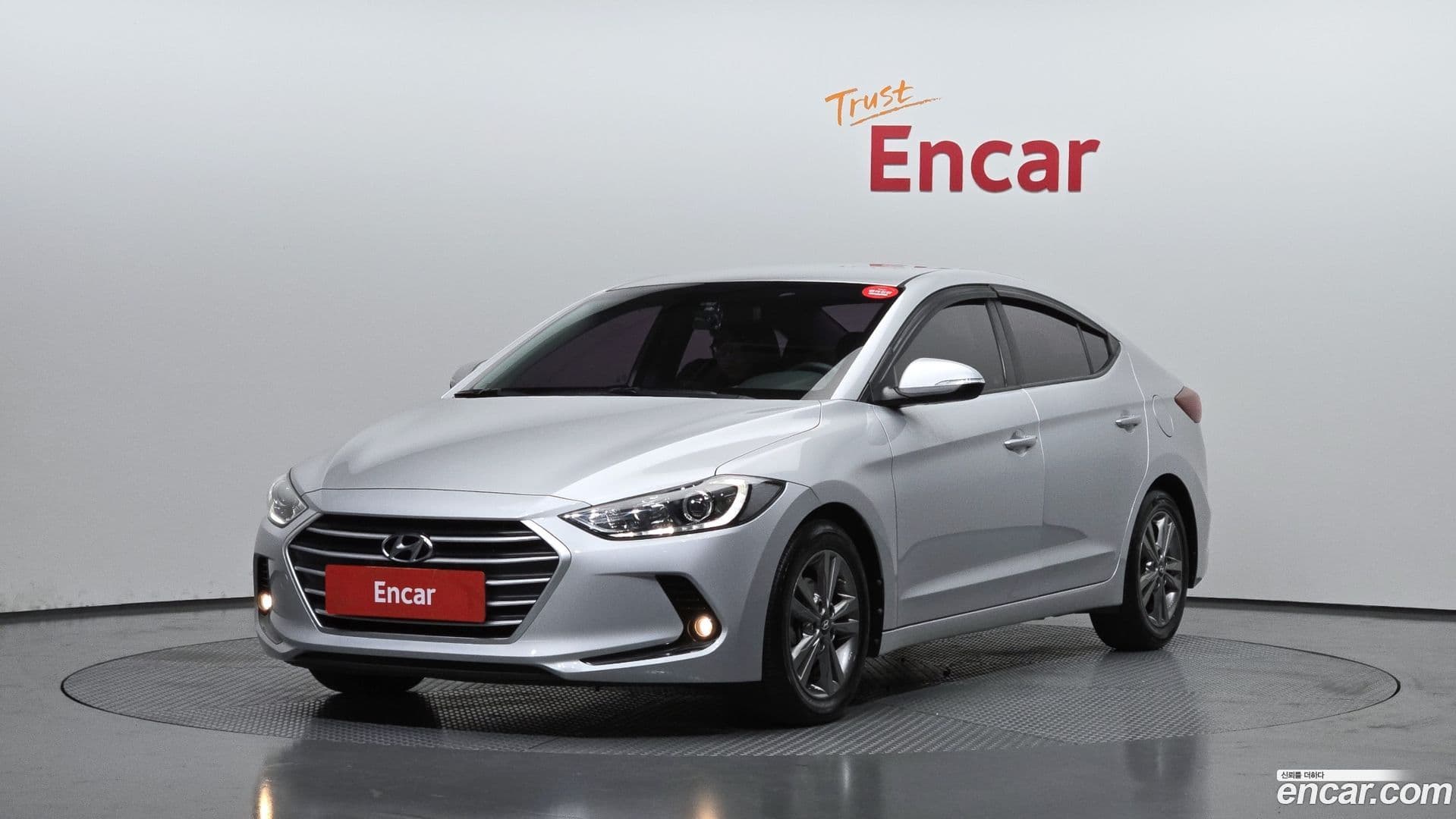 Main__Slider__Photo:AVANTE Hyundai 2015.10-0