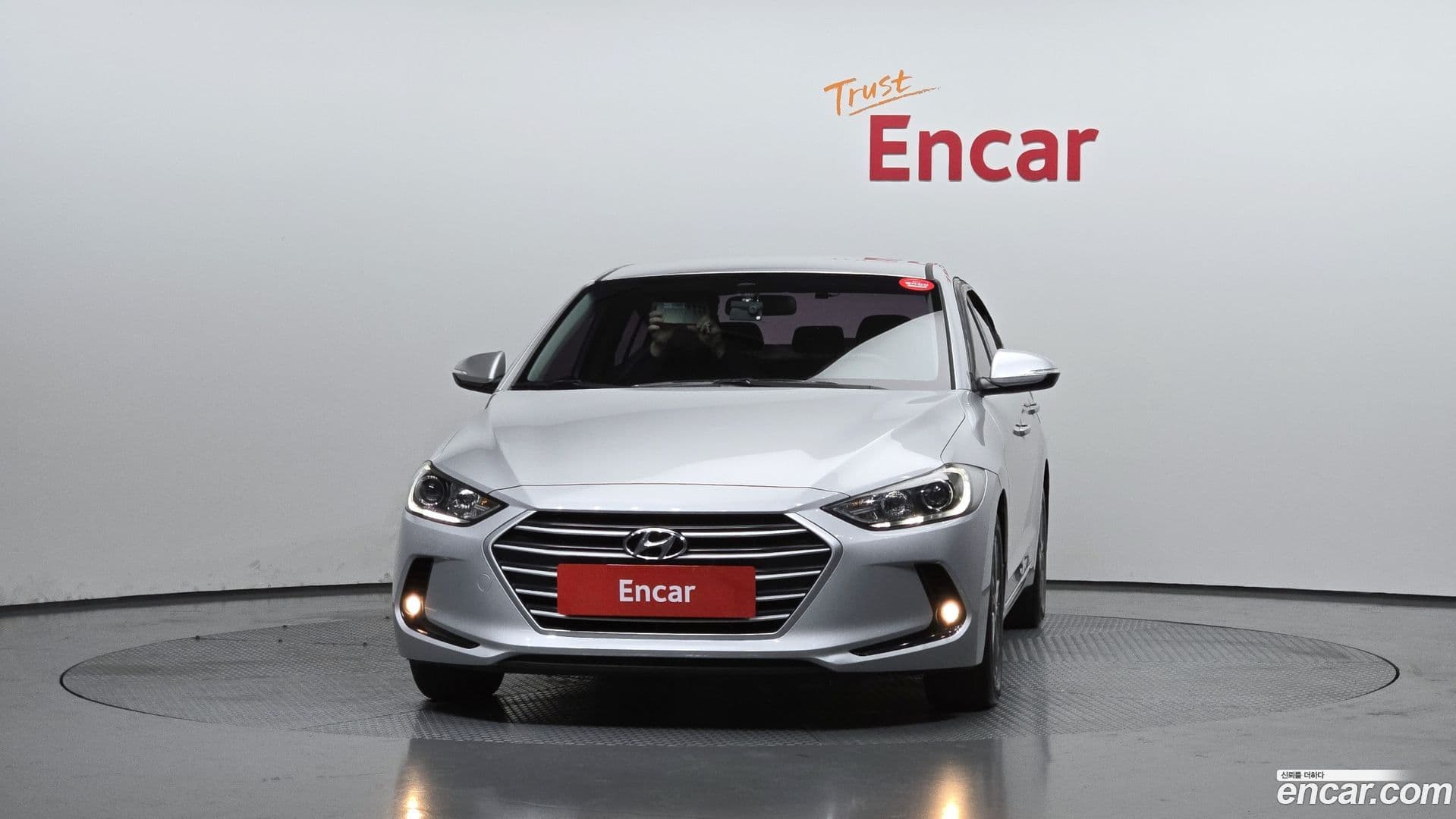 Main__Slider__Photo:AVANTE Hyundai 2015.10-2