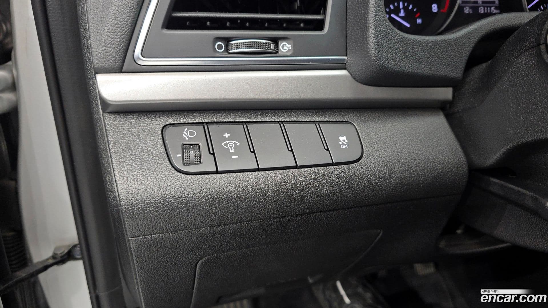 Main__Slider__Photo:AVANTE Hyundai 2015.10-16