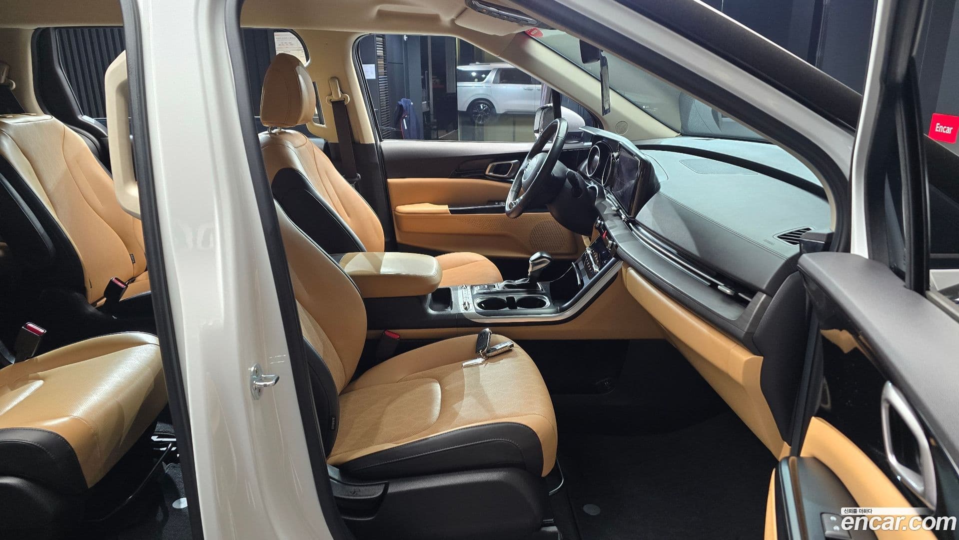 Main__Slider__Photo:Canival Kia 2021.9-10