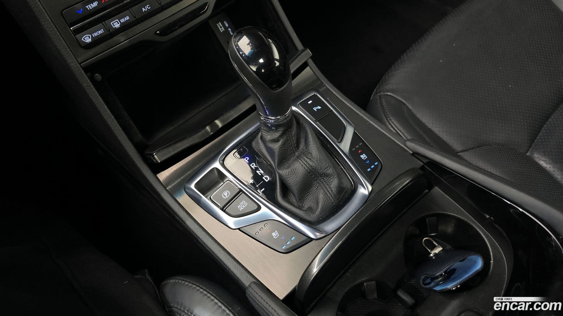 Main__Slider__Photo:Grandeur Hyundai 2014.7-8