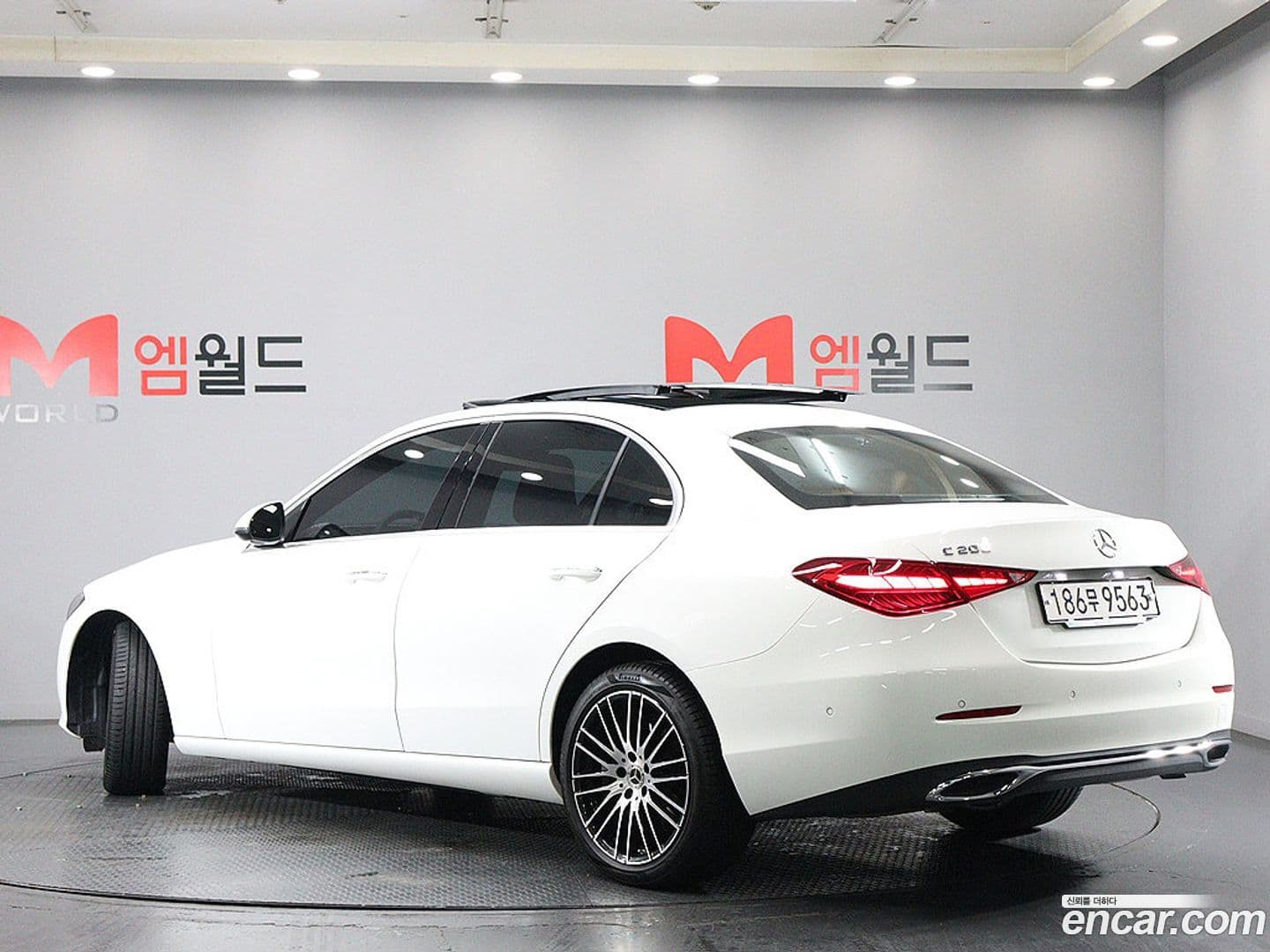 Main__Slider__Photo:C-Class Mercedes-Benz 2025.1-3