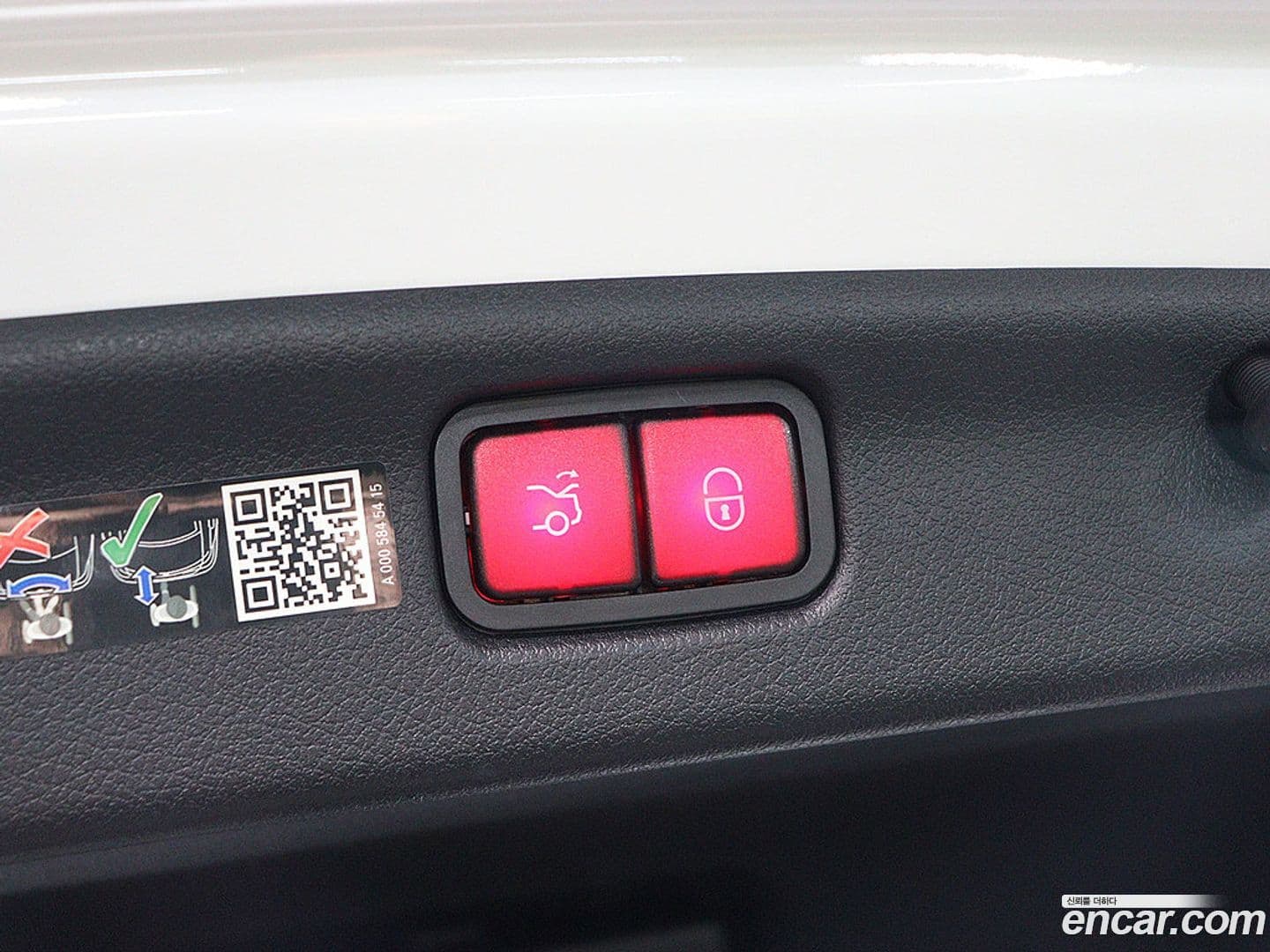 Main__Slider__Photo:C-Class Mercedes-Benz 2025.1-5