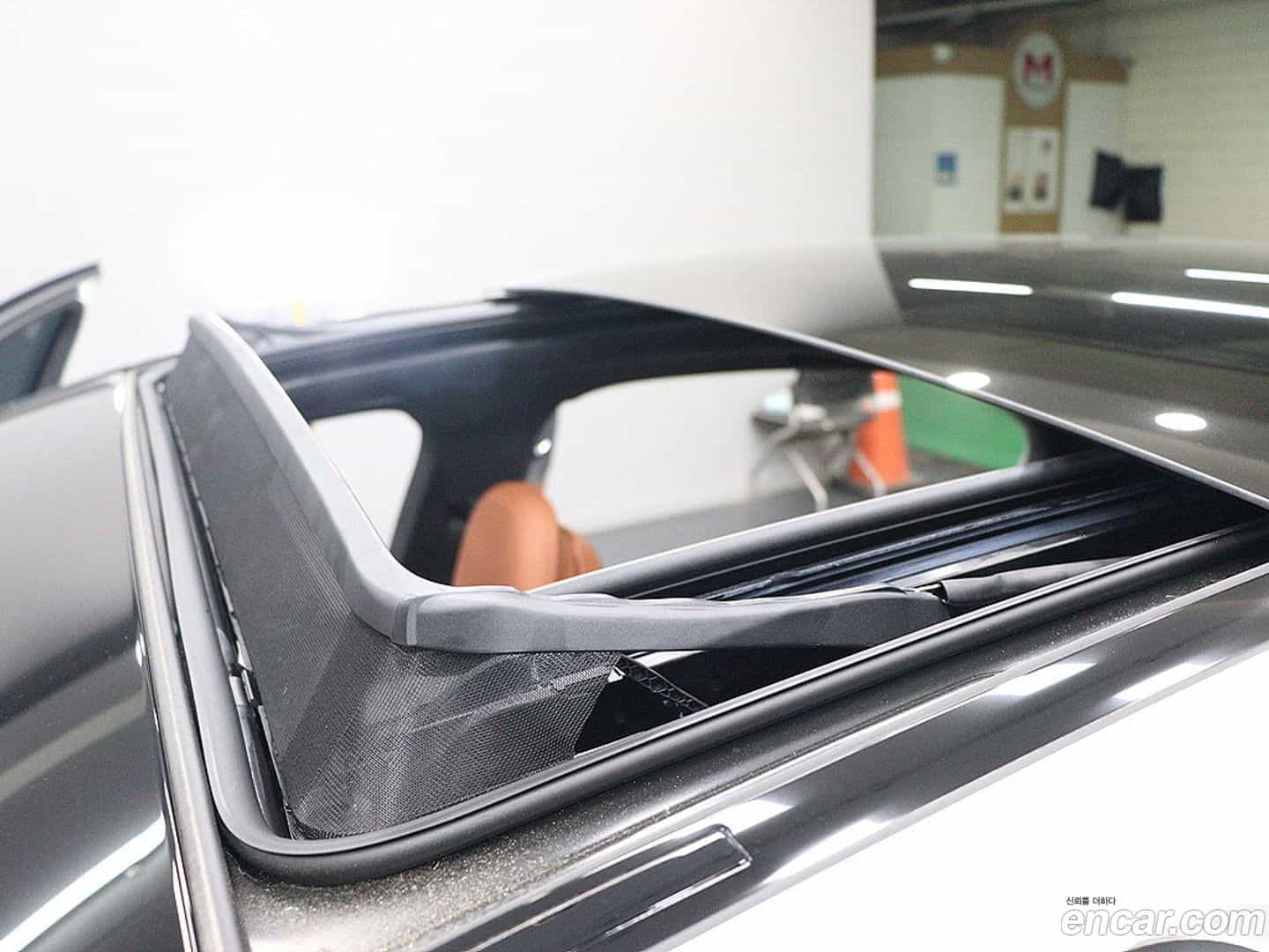 C-Class Mercedes-Benz 2025.1-OPTION-017