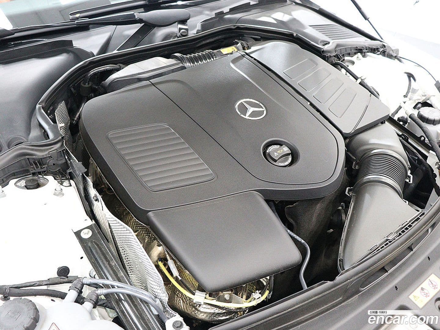 Main__Slider__Photo:C-Class Mercedes-Benz 2025.1-18