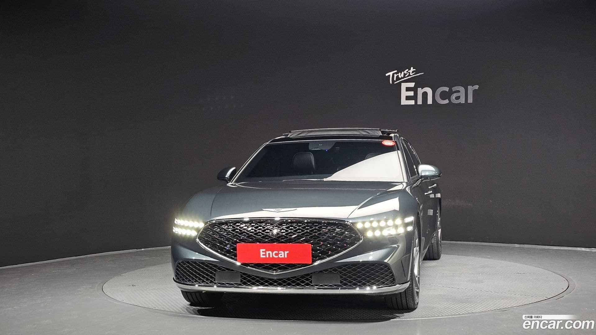 Main__Slider__Photo:G90 Genesis 2022.9-2