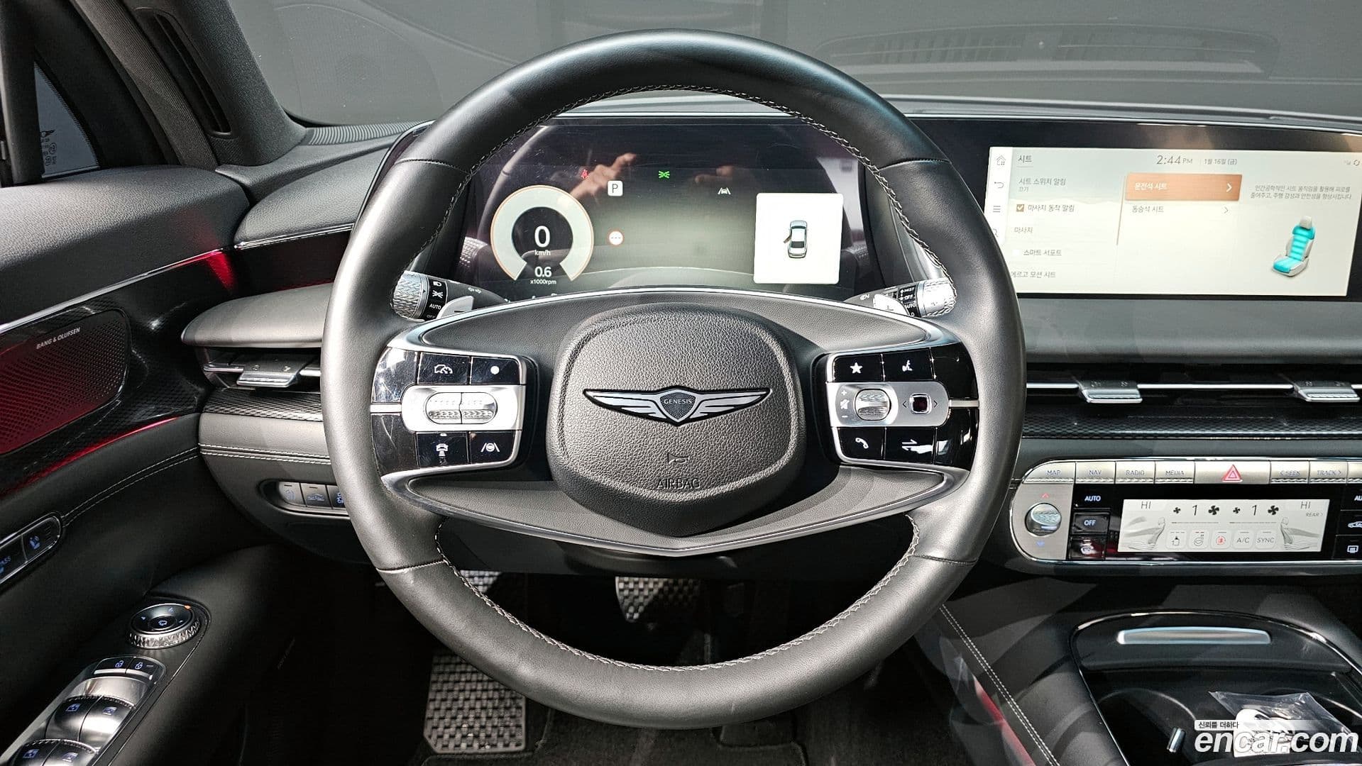 Main__Slider__Photo:G90 Genesis 2022.9-13