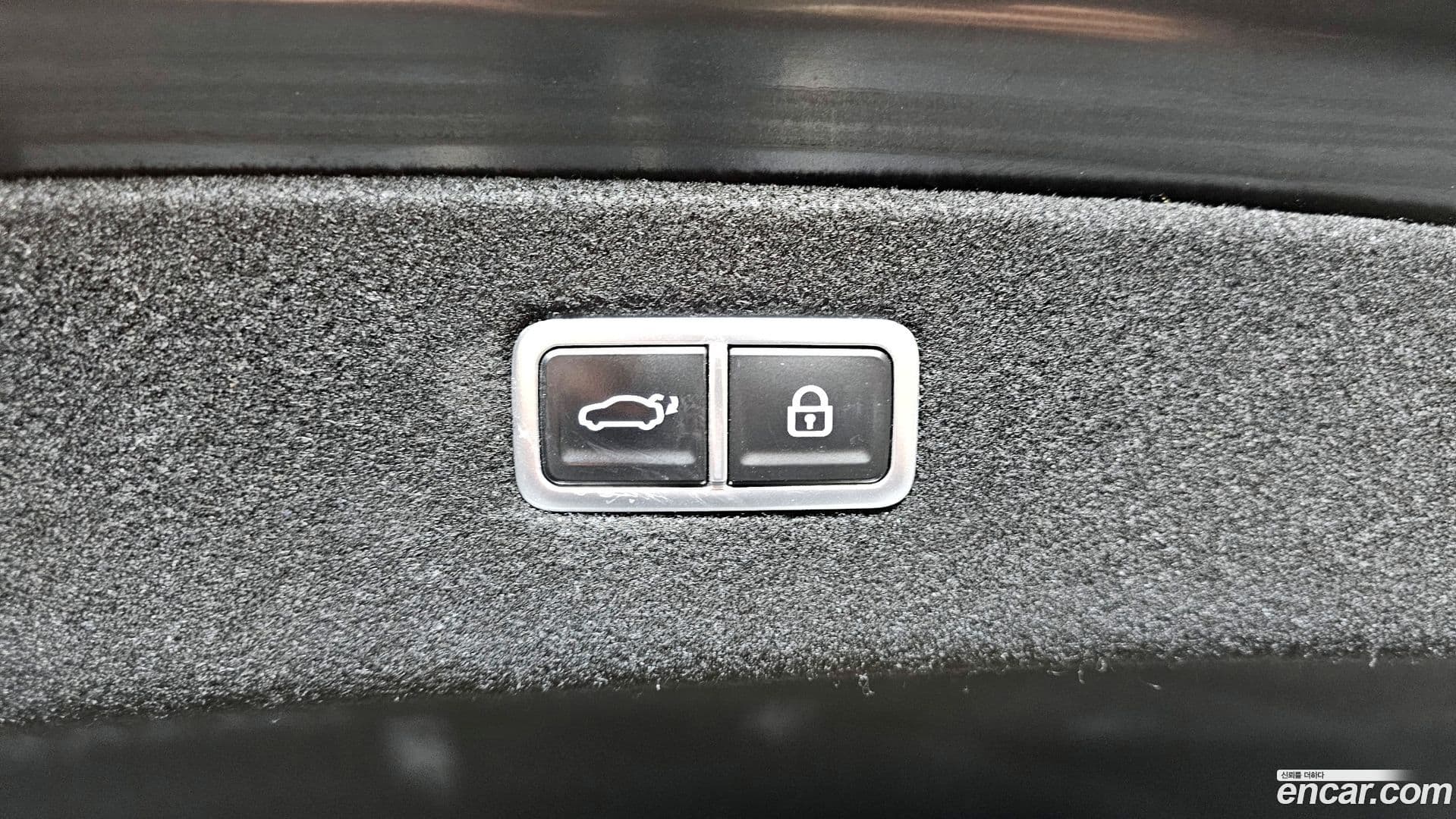 Main__Slider__Photo:G90 Genesis 2022.9-19