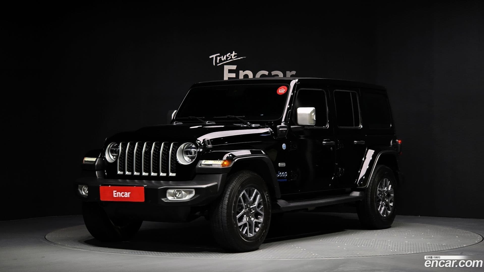 Main__Slider__Photo:Wrangler Jeep 2022.11-0