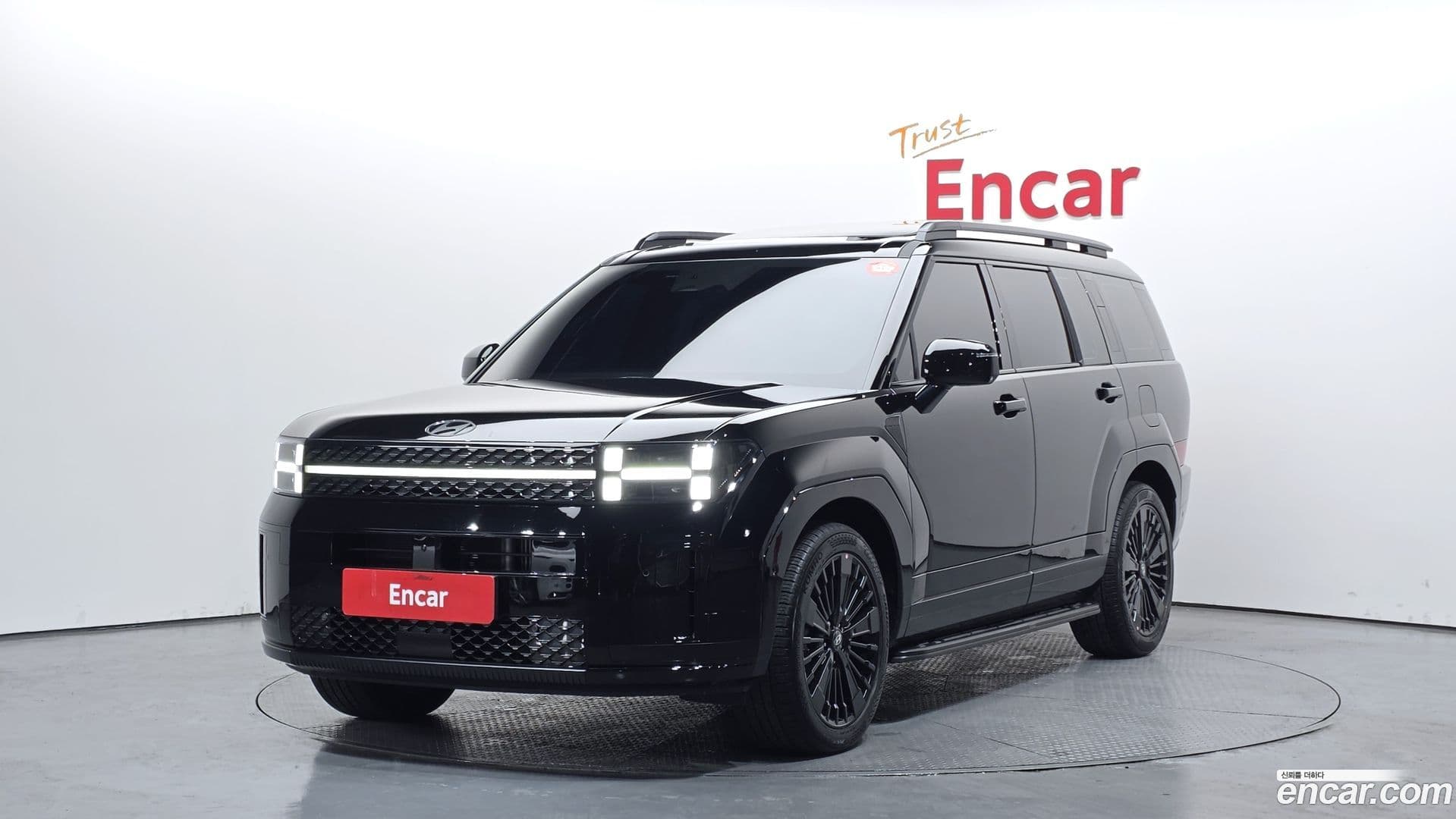 Main__Slider__Photo:Santafe Hyundai 2025.2-0