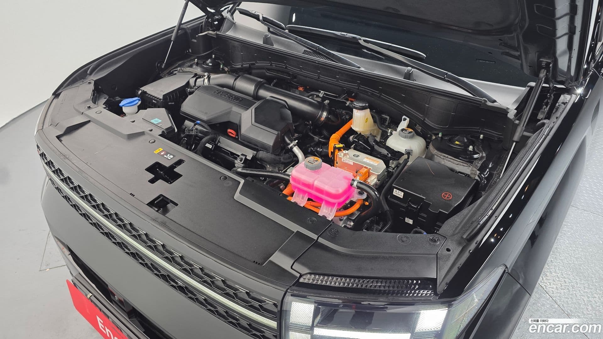 Main__Slider__Photo:Santafe Hyundai 2025.2-5