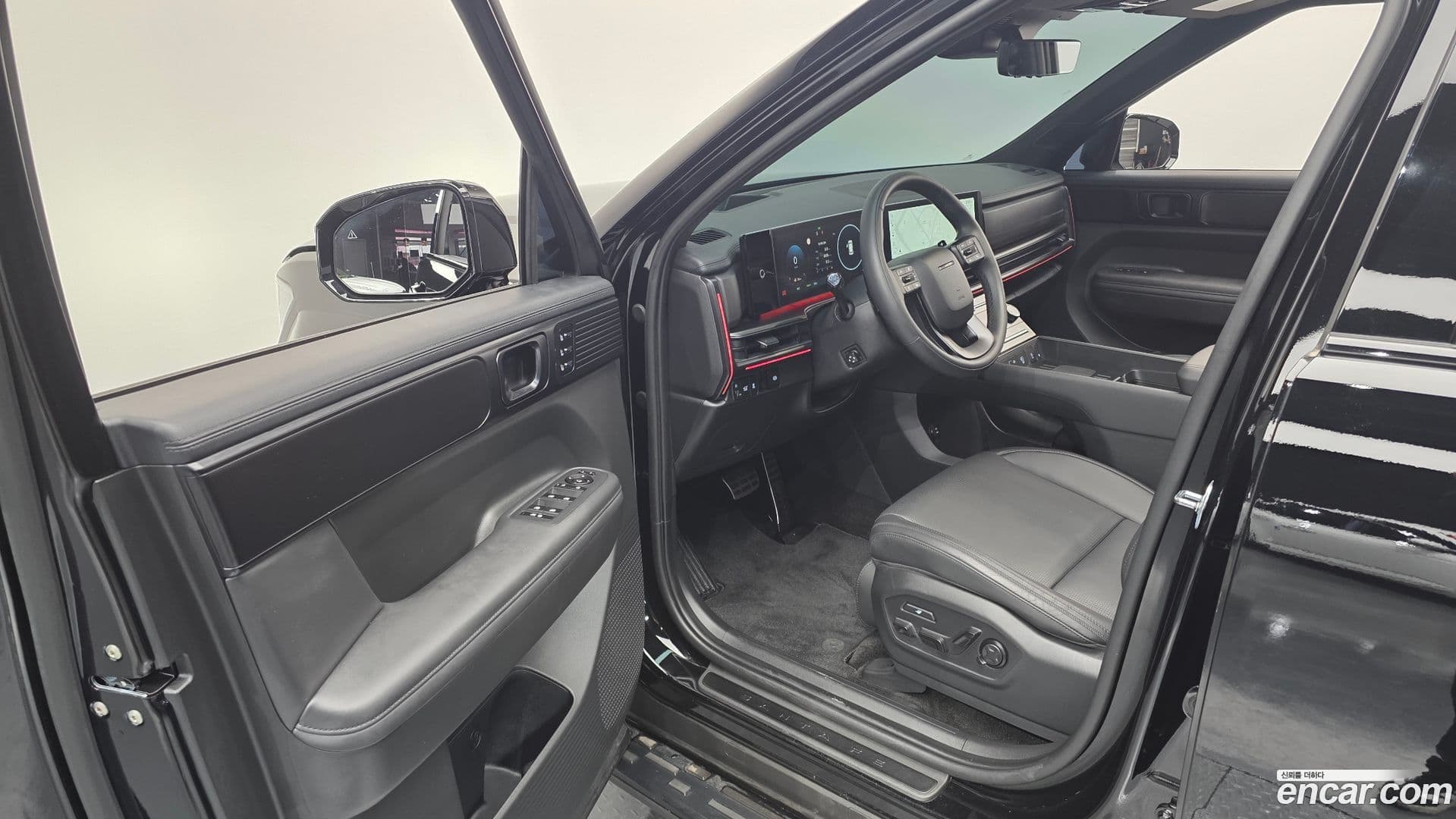 Main__Slider__Photo:Santafe Hyundai 2025.2-10