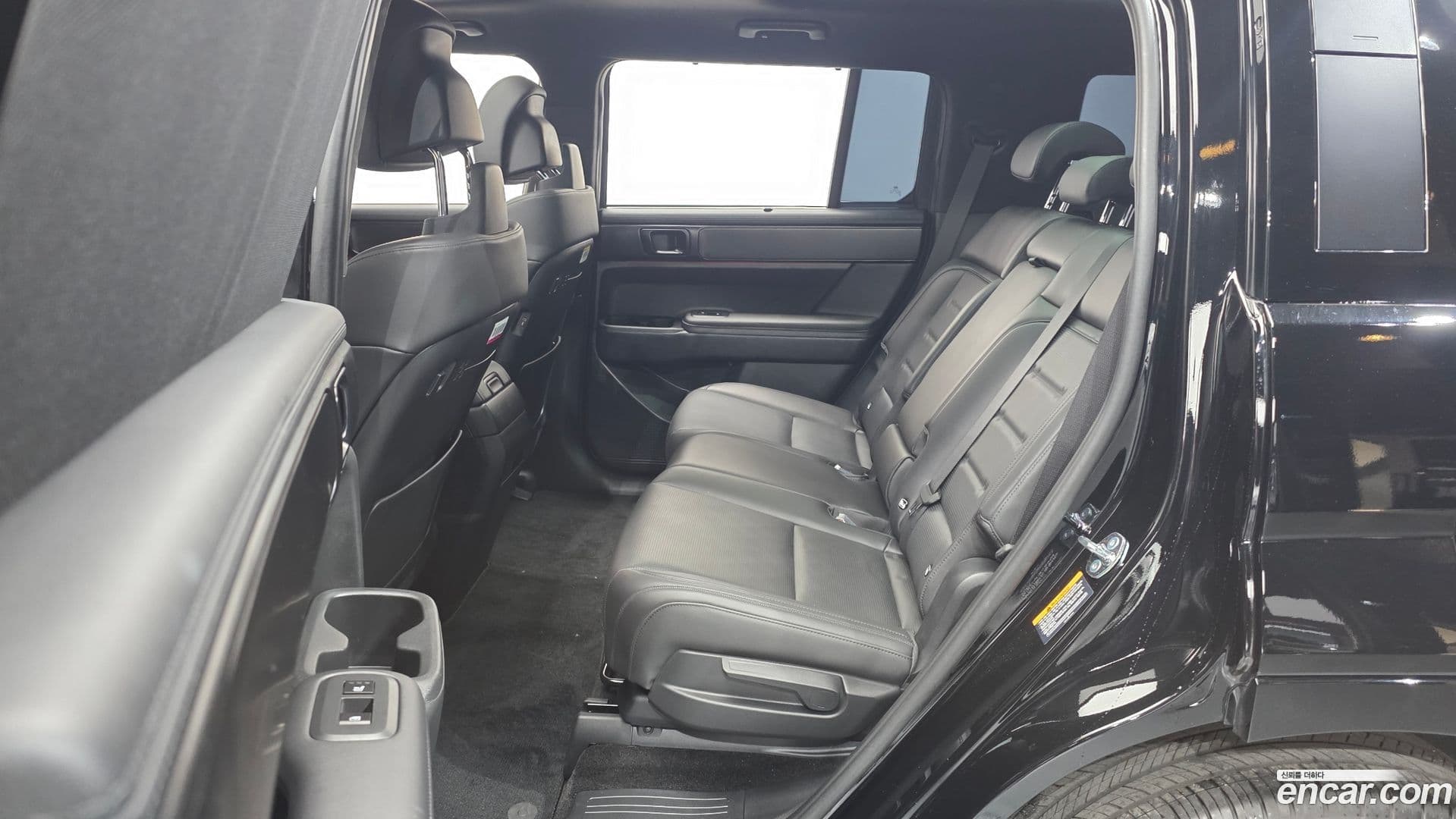 Main__Slider__Photo:Santafe Hyundai 2025.2-11