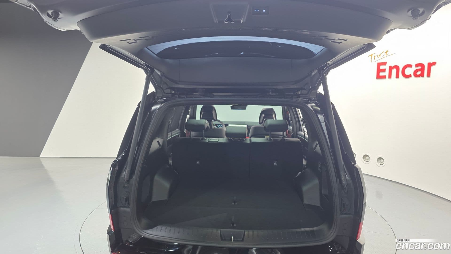 Main__Slider__Photo:Santafe Hyundai 2025.2-19