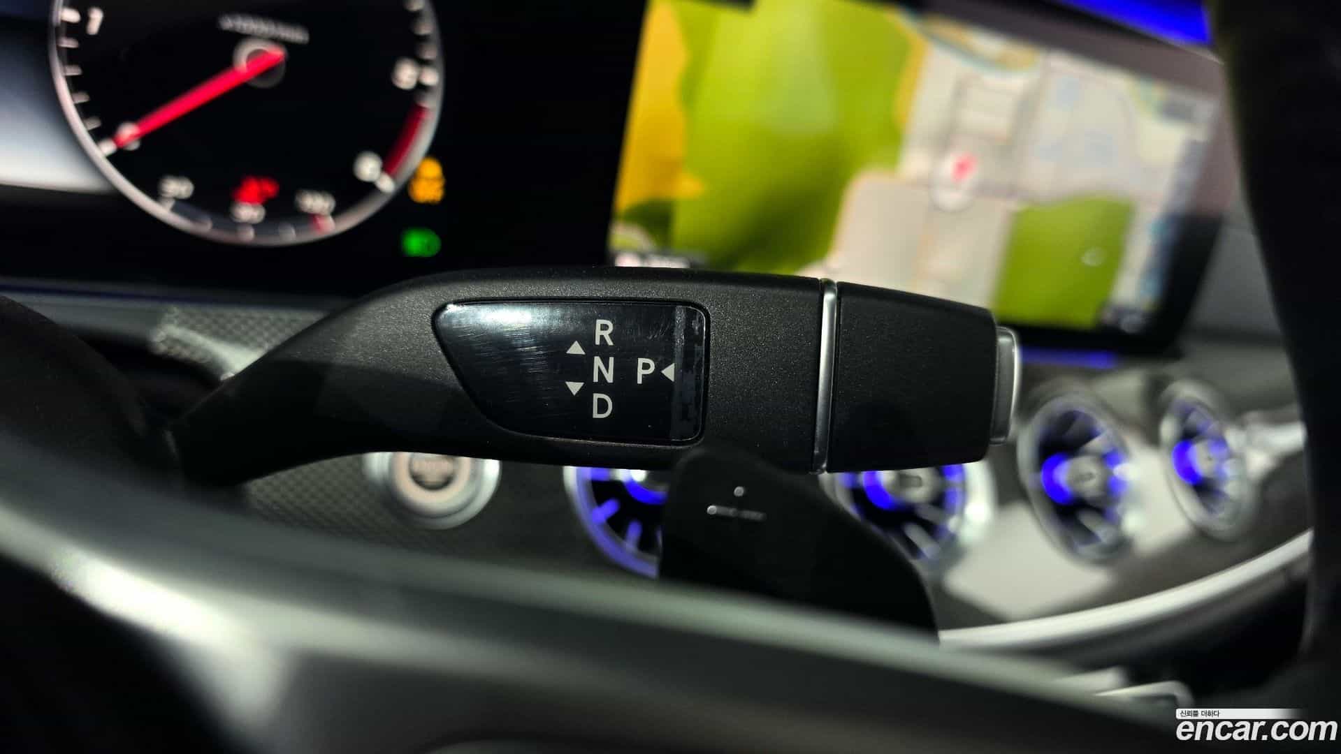 CLS-Class Mercedes-Benz 2019.11-INNER-009