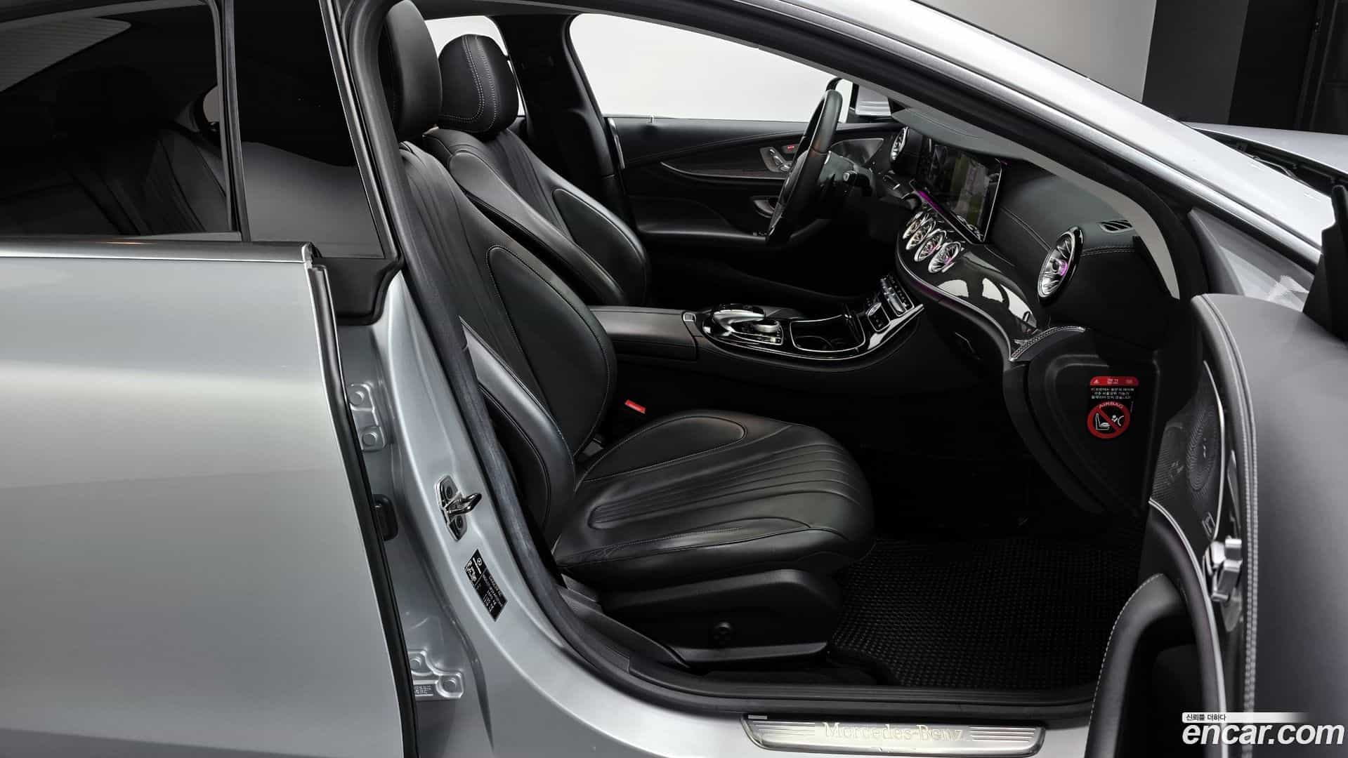 CLS-Class Mercedes-Benz 2019.11-INNER-010