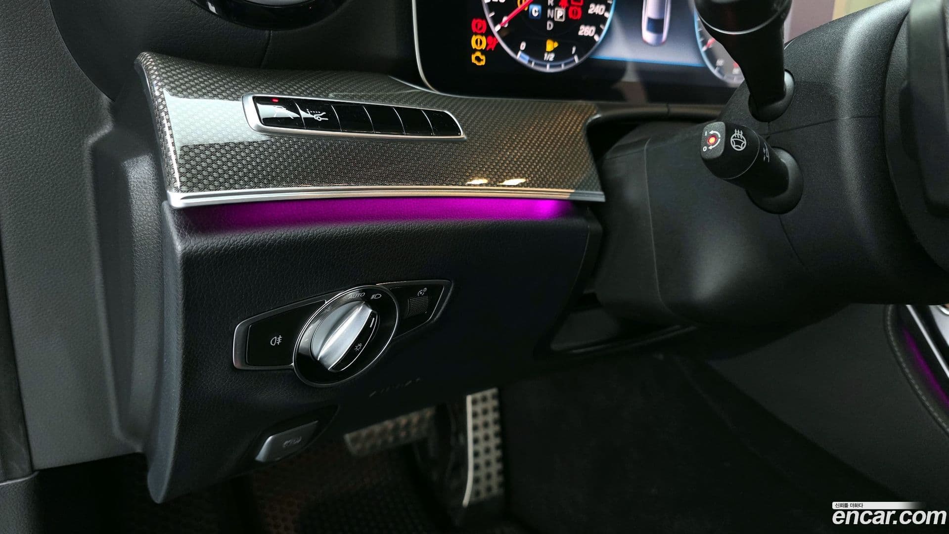 Main__Slider__Photo:CLS-Class Mercedes-Benz 2019.11-15