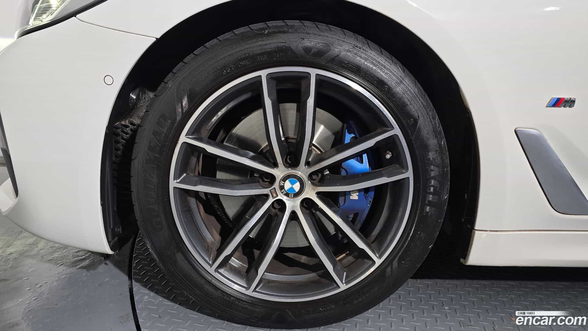 5-Series BMW 2022.4-OUTER-005