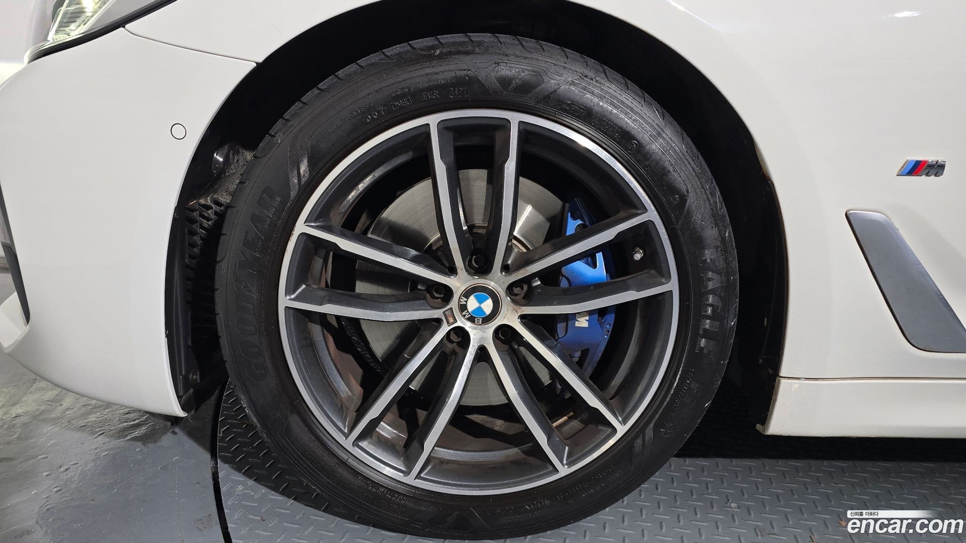 Main__Slider__Photo:5-Series BMW 2022.4-4