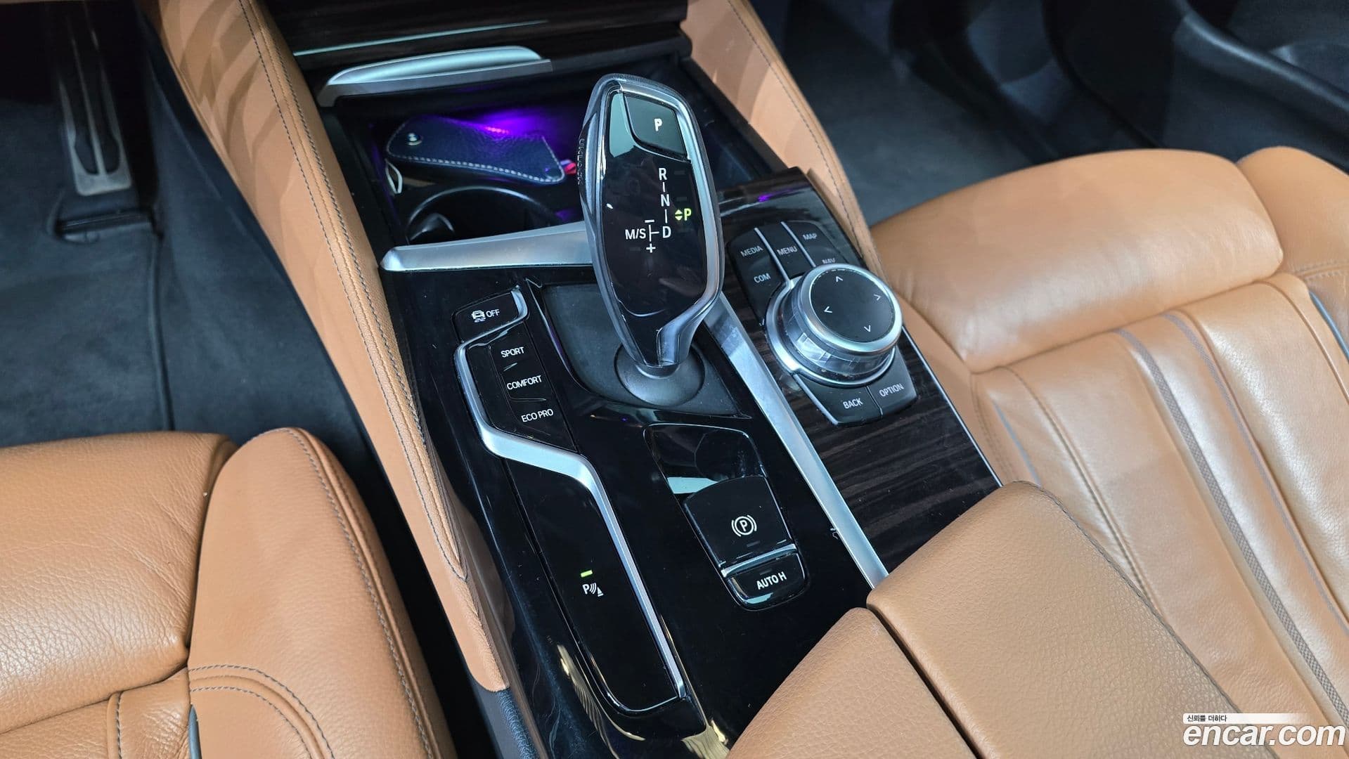 Main__Slider__Photo:5-Series BMW 2022.4-8