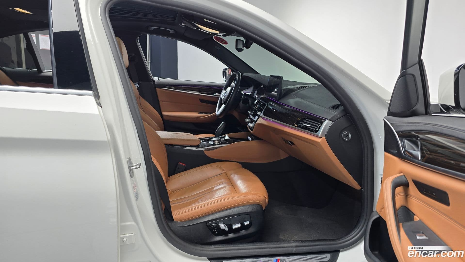 Main__Slider__Photo:5-Series BMW 2022.4-10