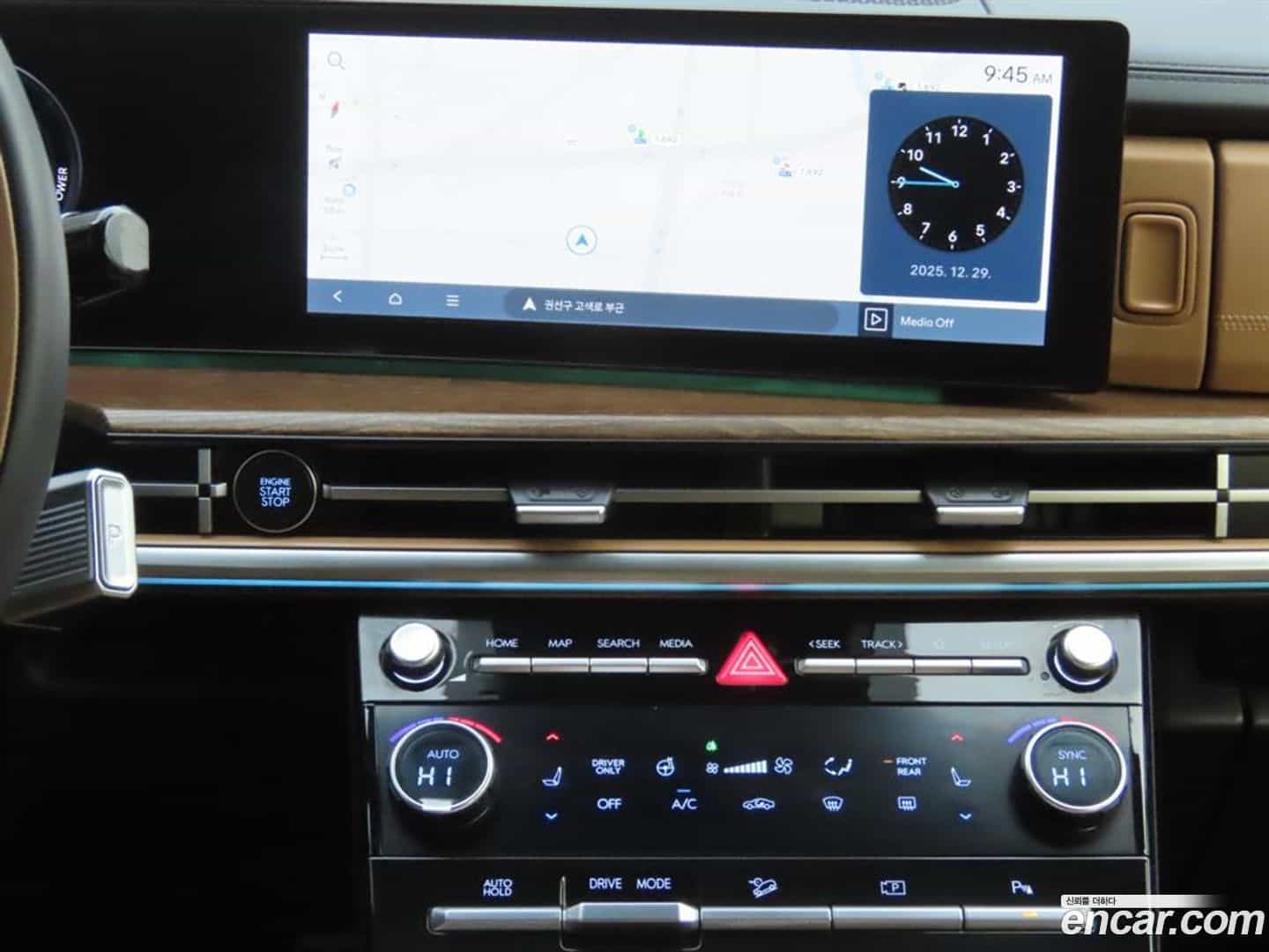 Santafe Hyundai 2024.1-OPTION-015