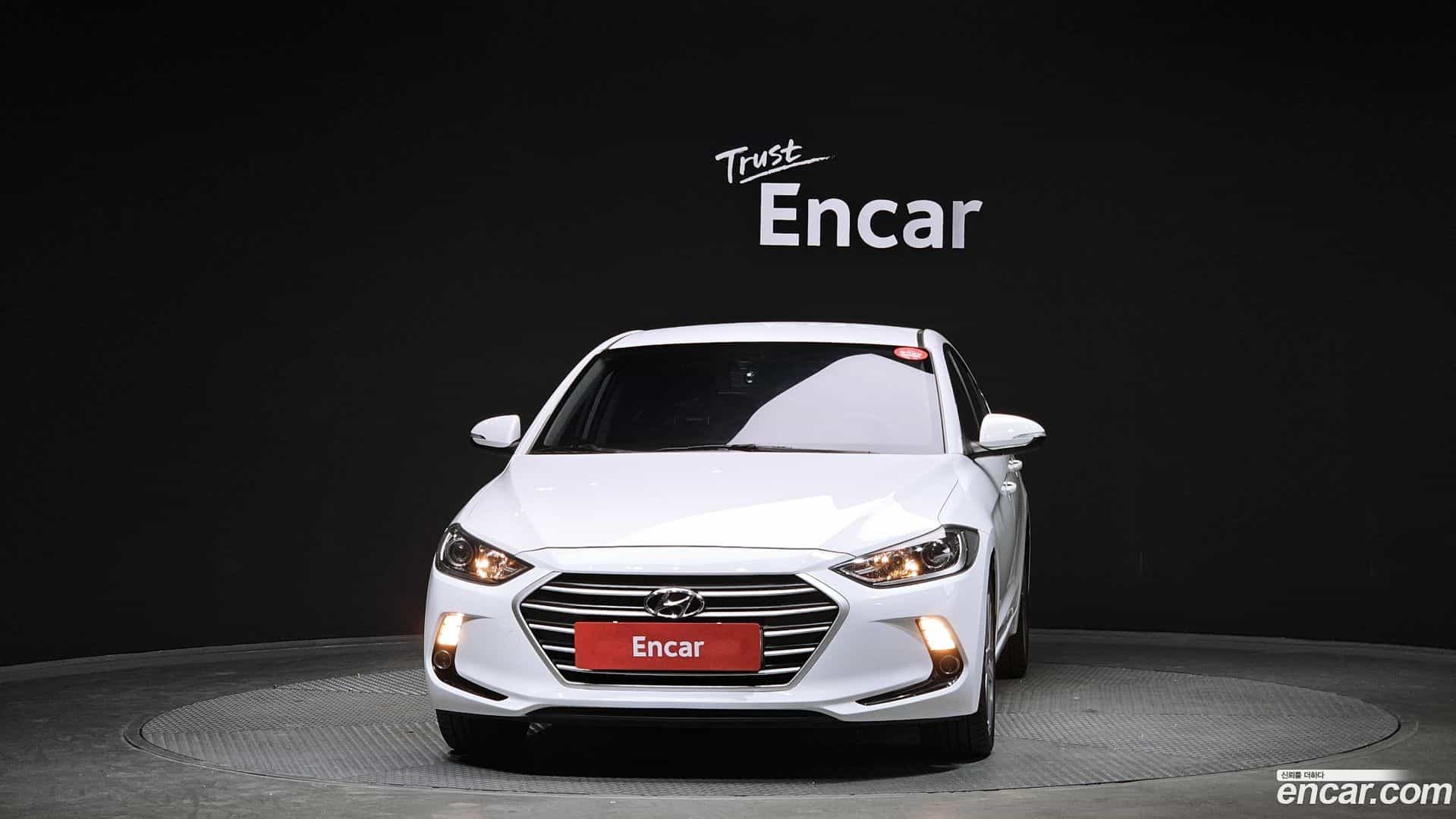 AVANTE Hyundai 2018.1-OUTER-003