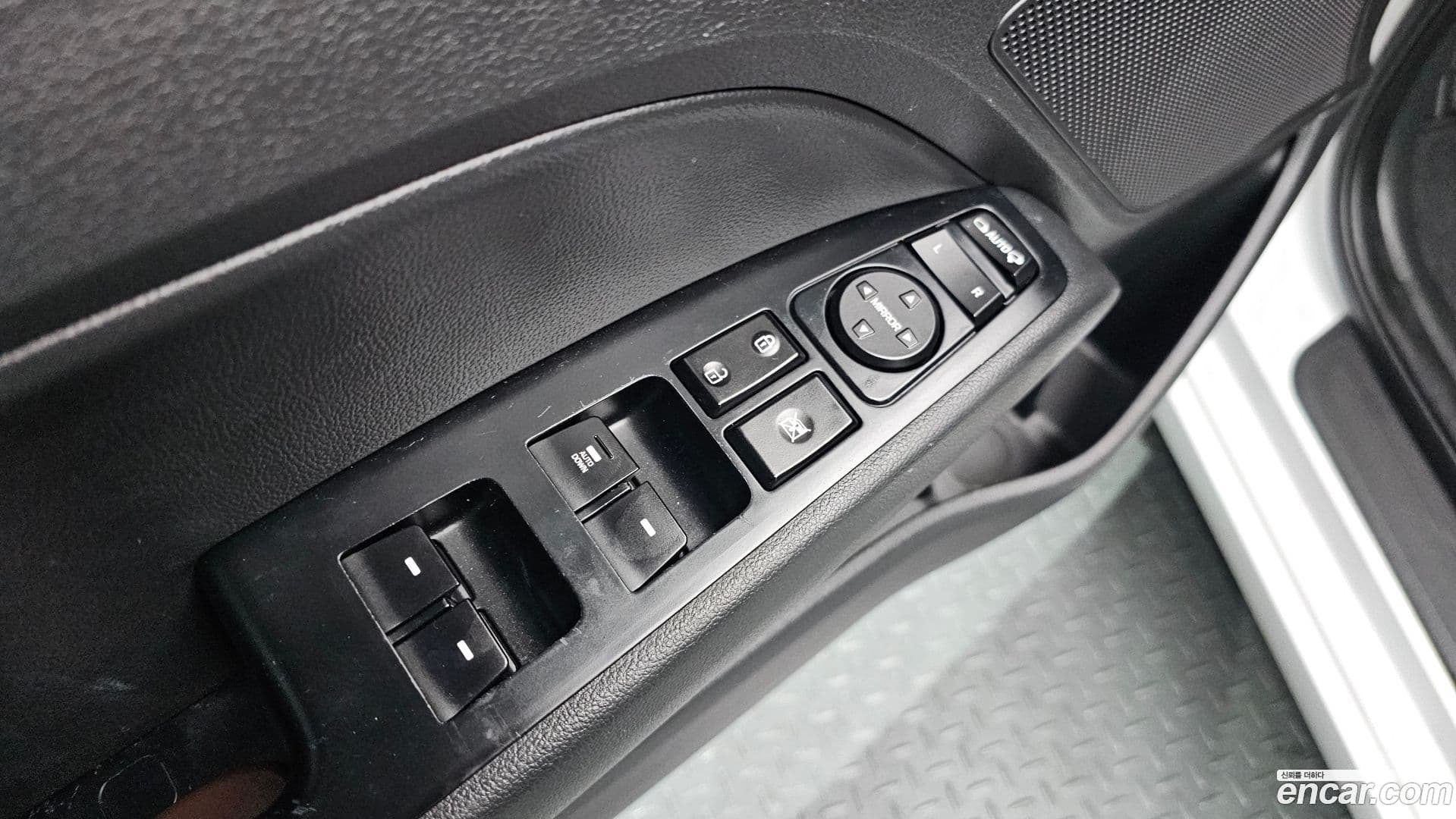 Main__Slider__Photo:AVANTE Hyundai 2018.1-17