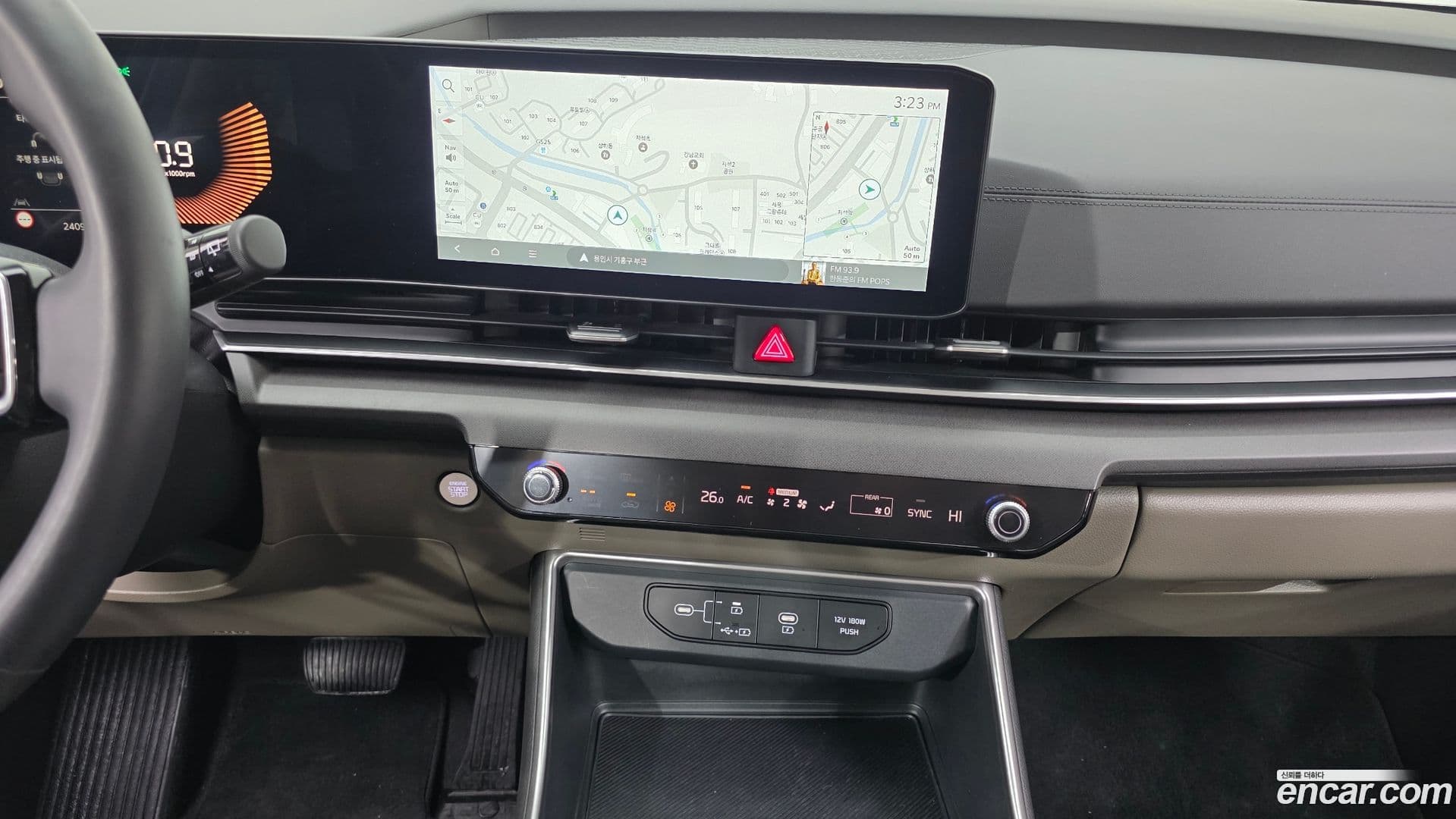 Main__Slider__Photo:Canival Kia 2024.2-14