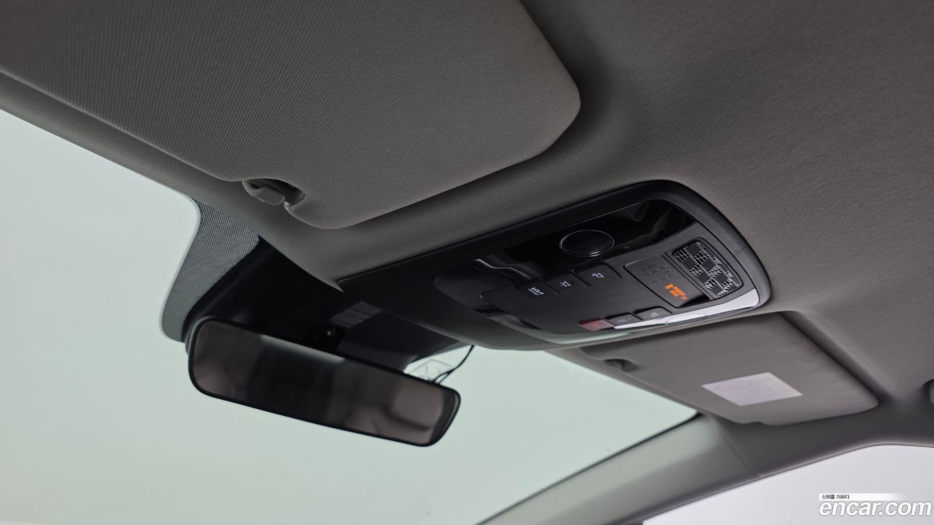 Main__Slider__Photo:Canival Kia 2024.2-17