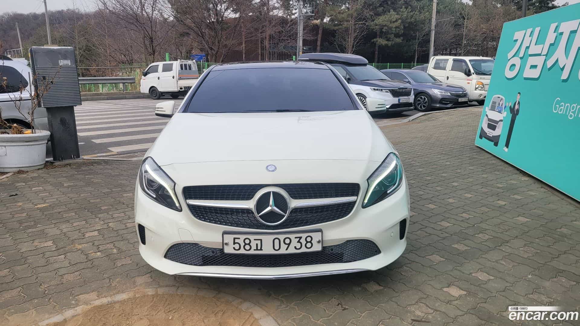 A-Class Mercedes-Benz 2016.0-OUTER-003