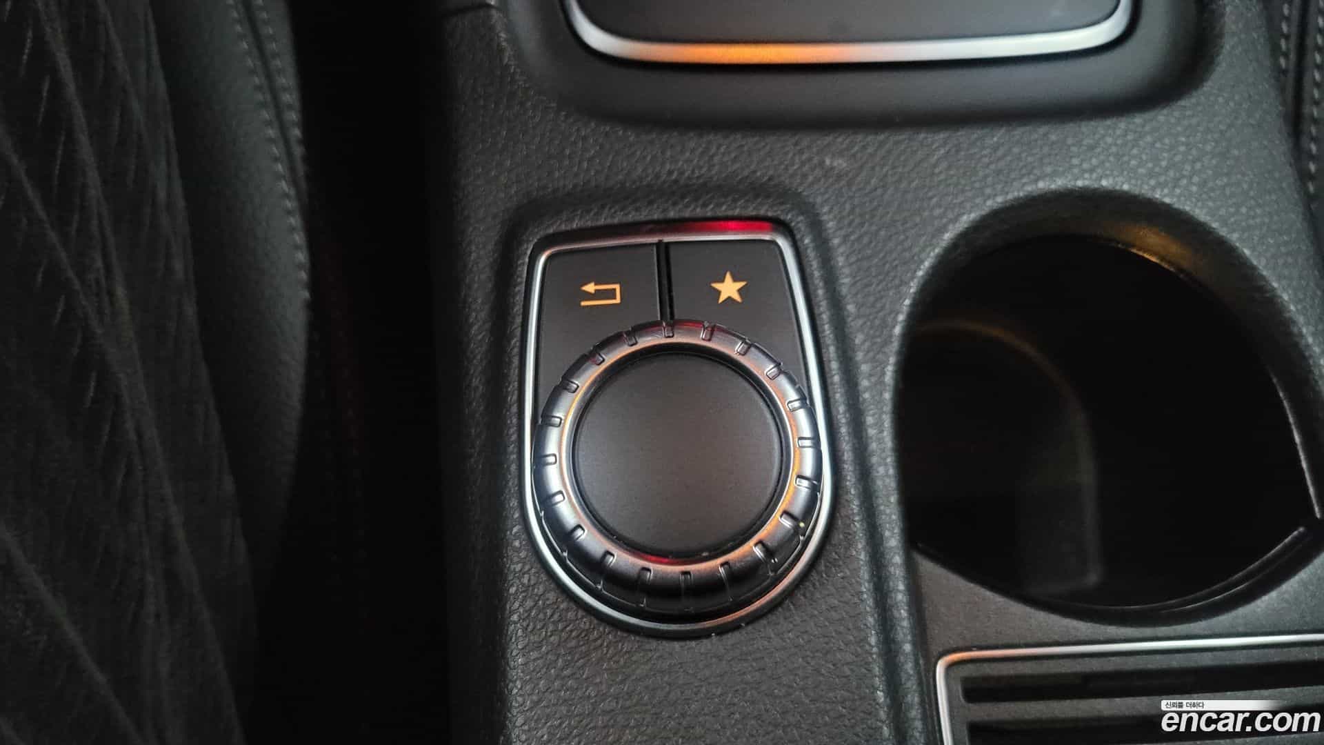 A-Class Mercedes-Benz 2016.0-OPTION-023