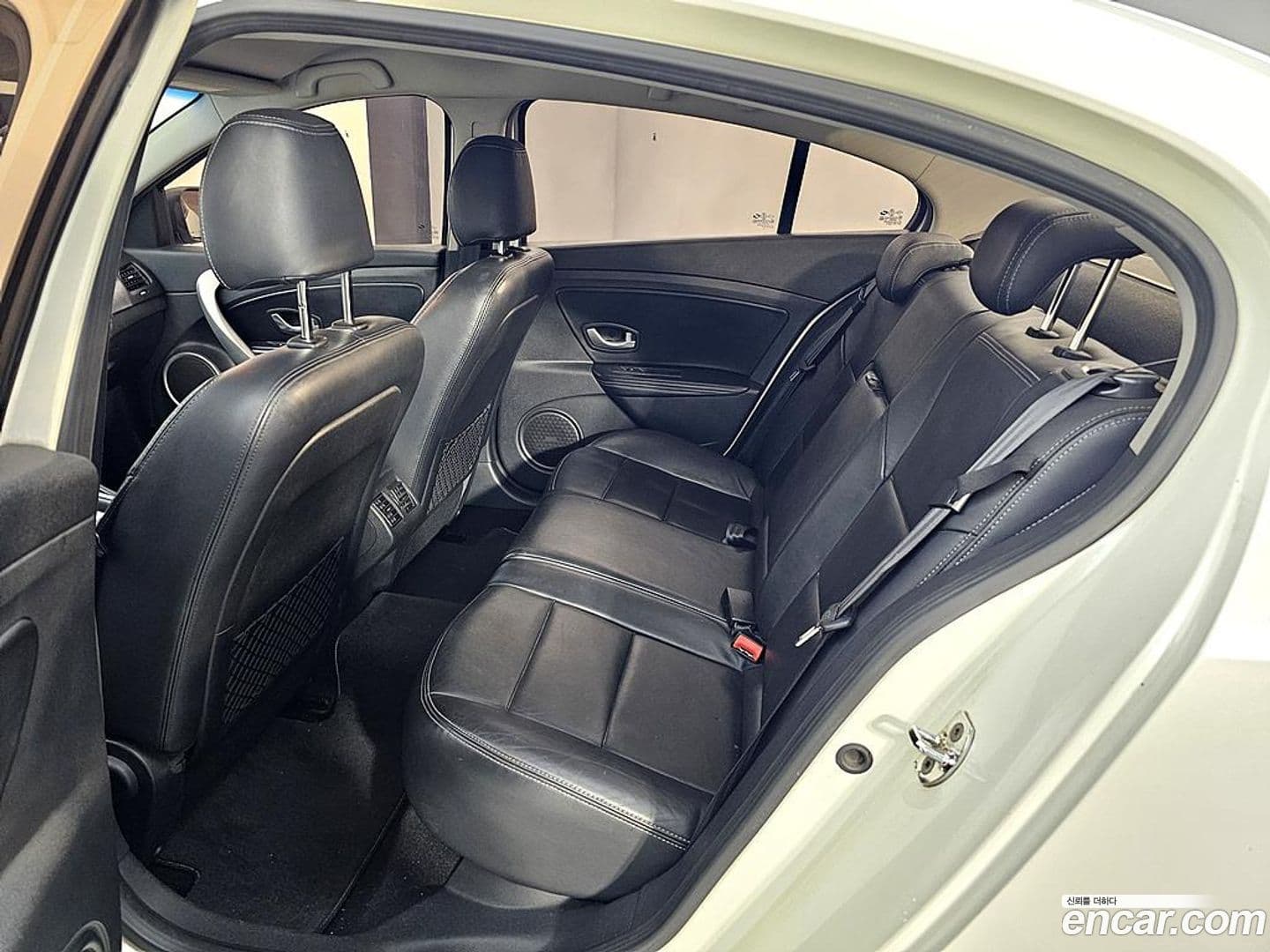 Main__Slider__Photo:SM3 Renault-KoreaSamsung 2010.1-8