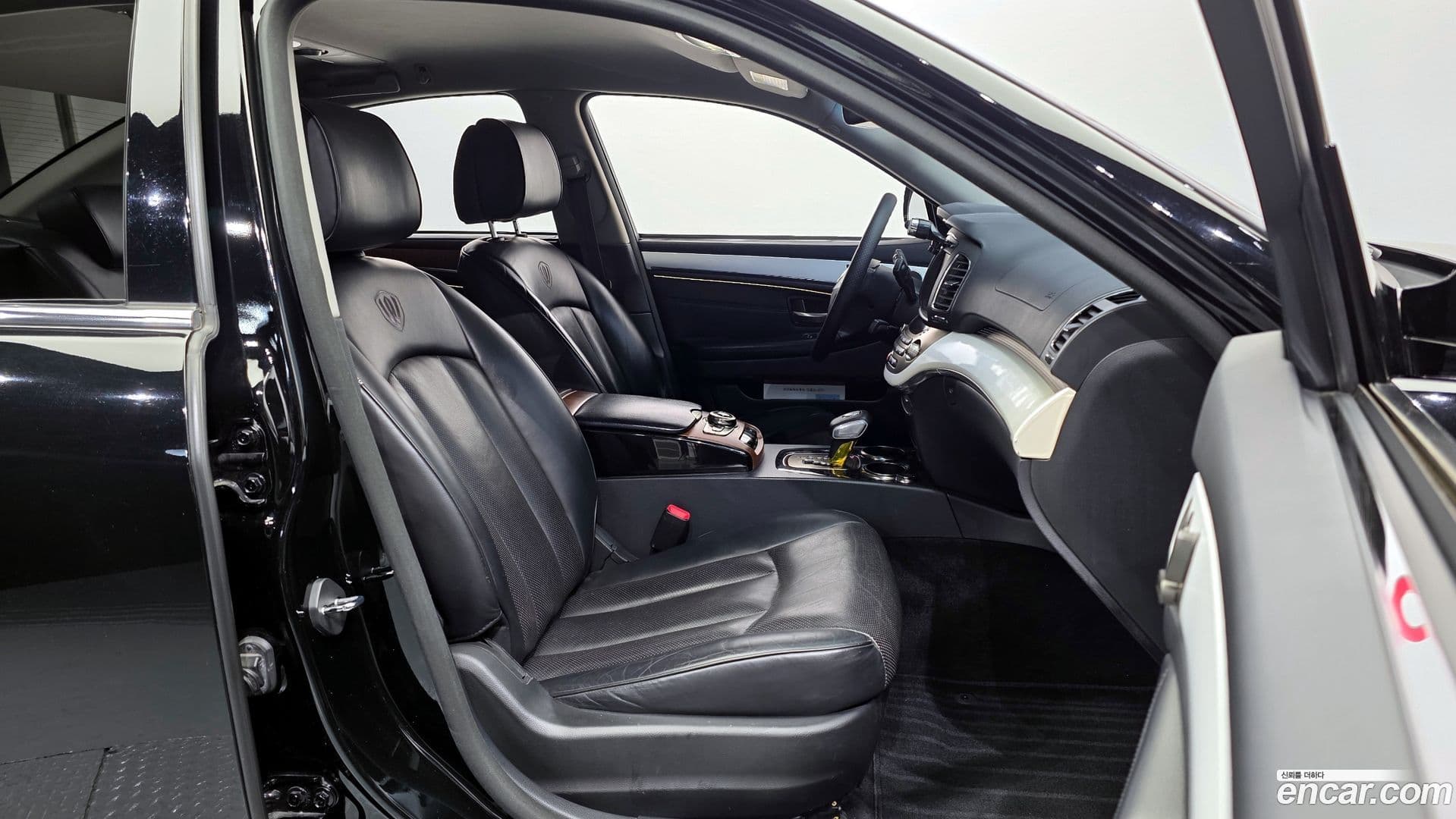 Main__Slider__Photo:Chairman KG_Mobility_Ssangyong 2014.2-10