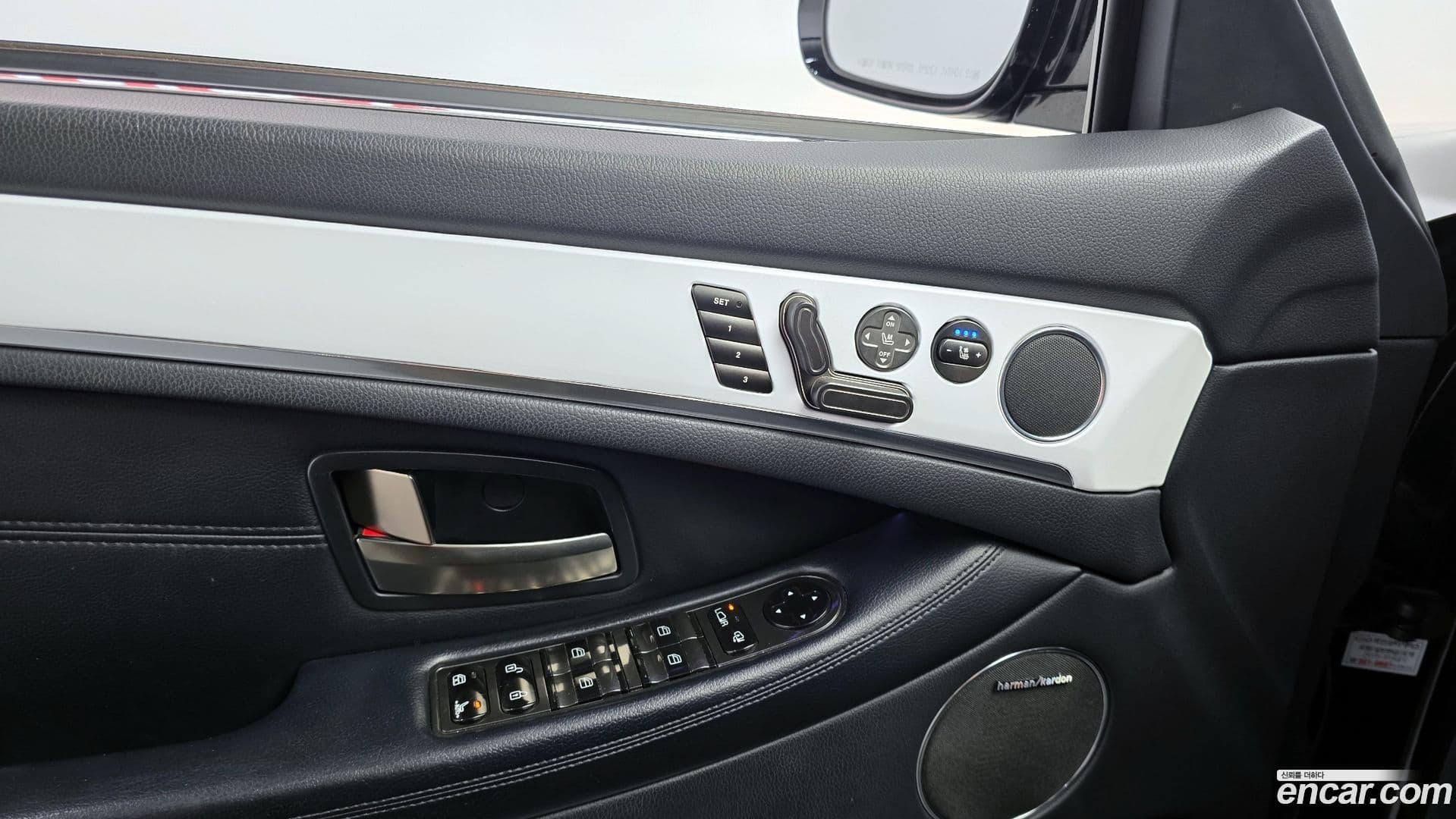 Main__Slider__Photo:Chairman KG_Mobility_Ssangyong 2014.2-18