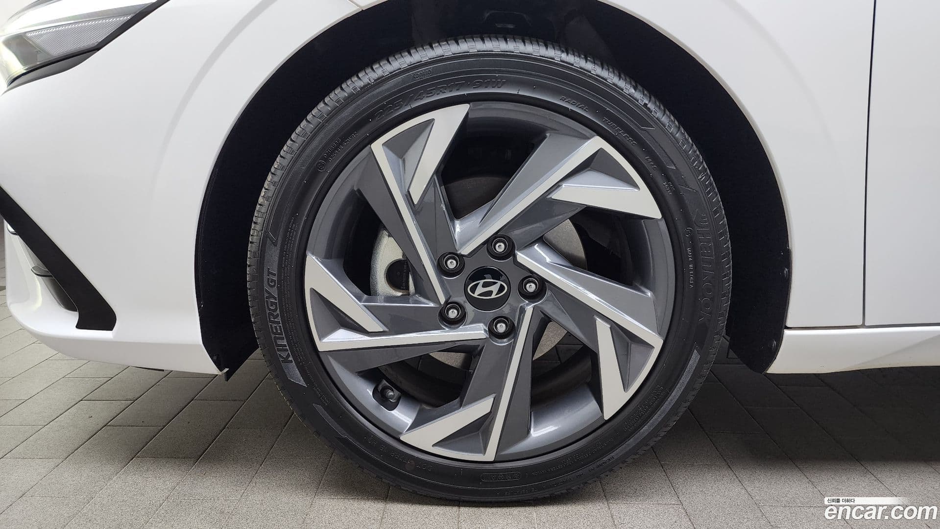 Main__Slider__Photo:AVANTE Hyundai 2023.3-4