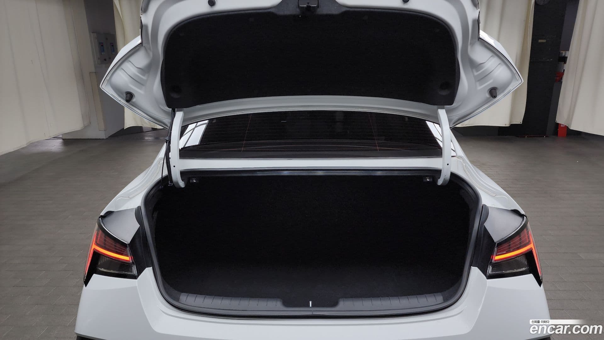 Main__Slider__Photo:AVANTE Hyundai 2023.3-19