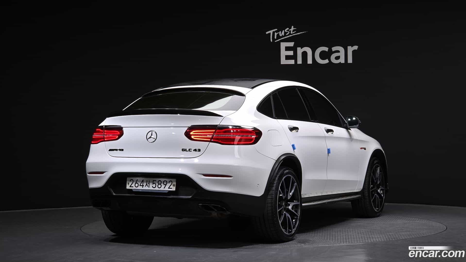 GLC-Class Mercedes-Benz 2019.11-OUTER-002