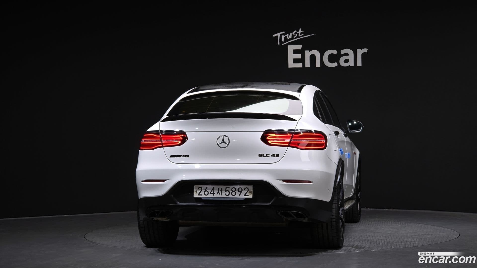 Main__Slider__Photo:GLC-Class Mercedes-Benz 2019.11-3