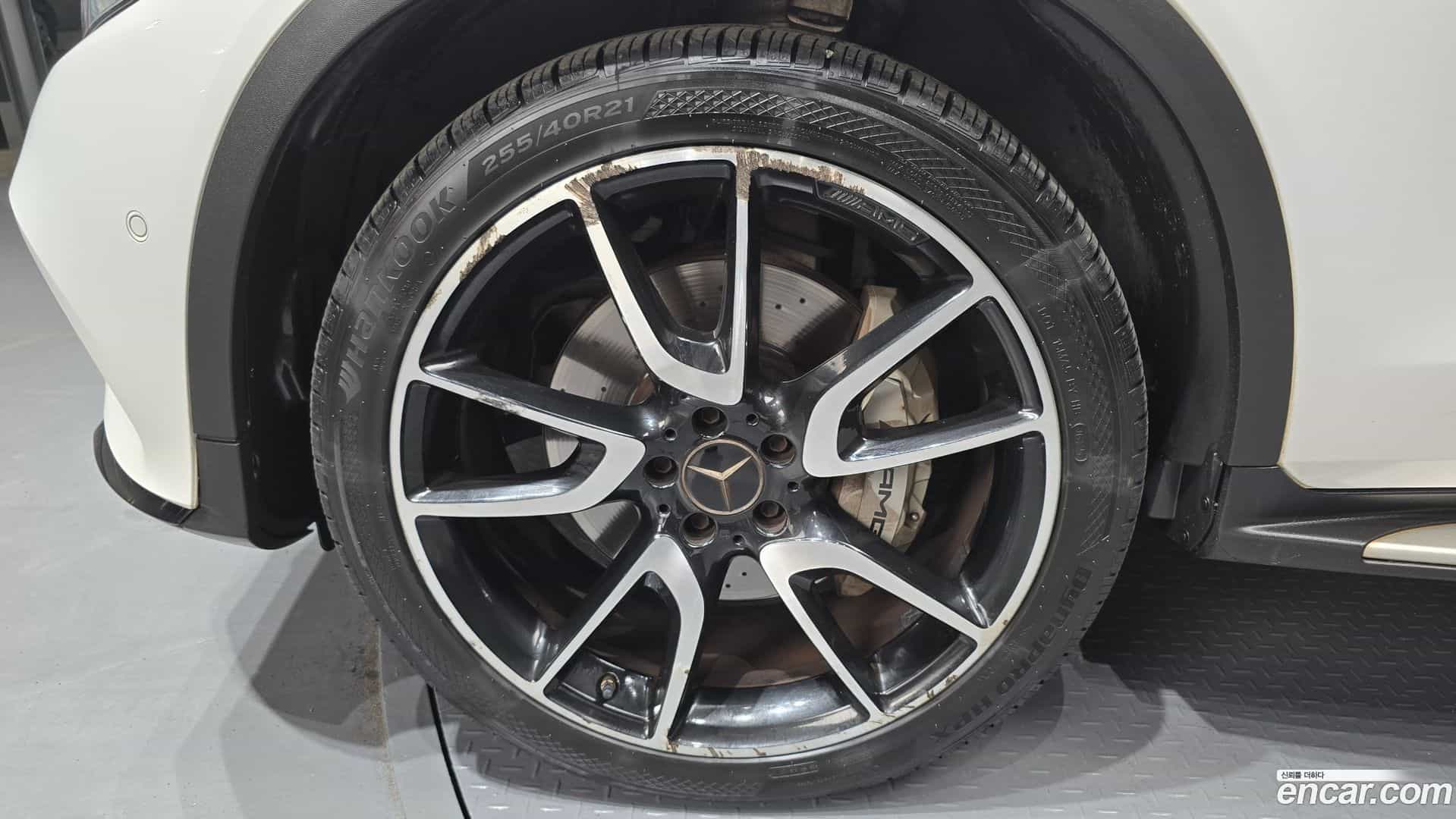 GLC-Class Mercedes-Benz 2019.11-OUTER-005