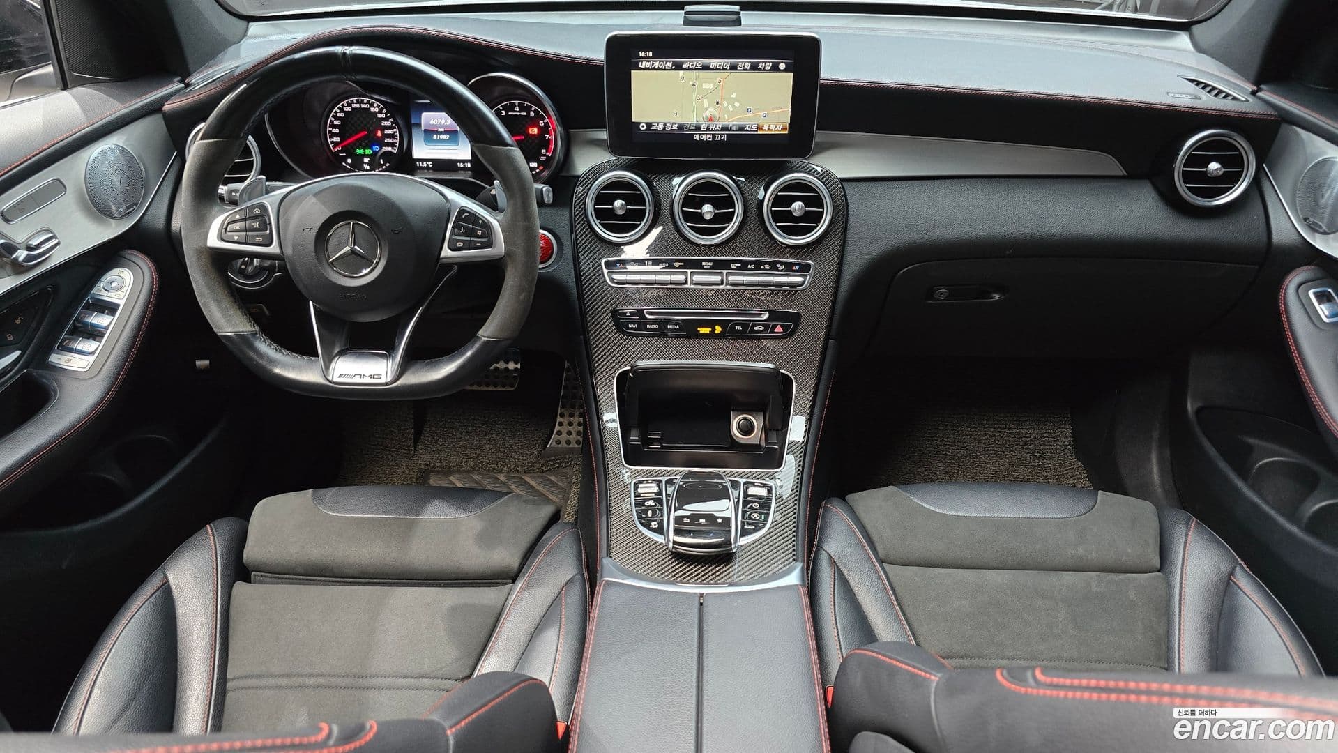 Main__Slider__Photo:GLC-Class Mercedes-Benz 2019.11-6