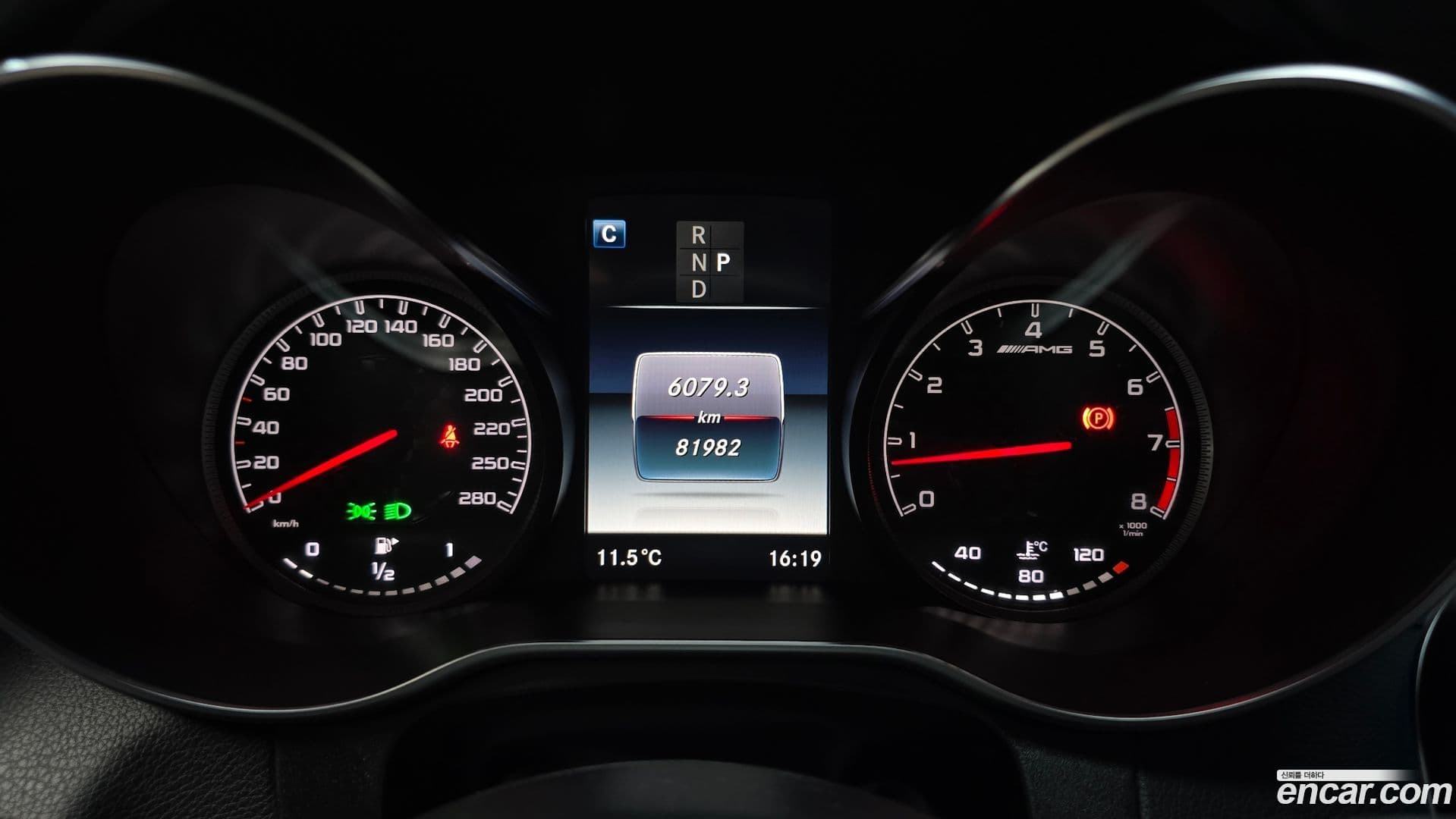 Main__Slider__Photo:GLC-Class Mercedes-Benz 2019.11-7