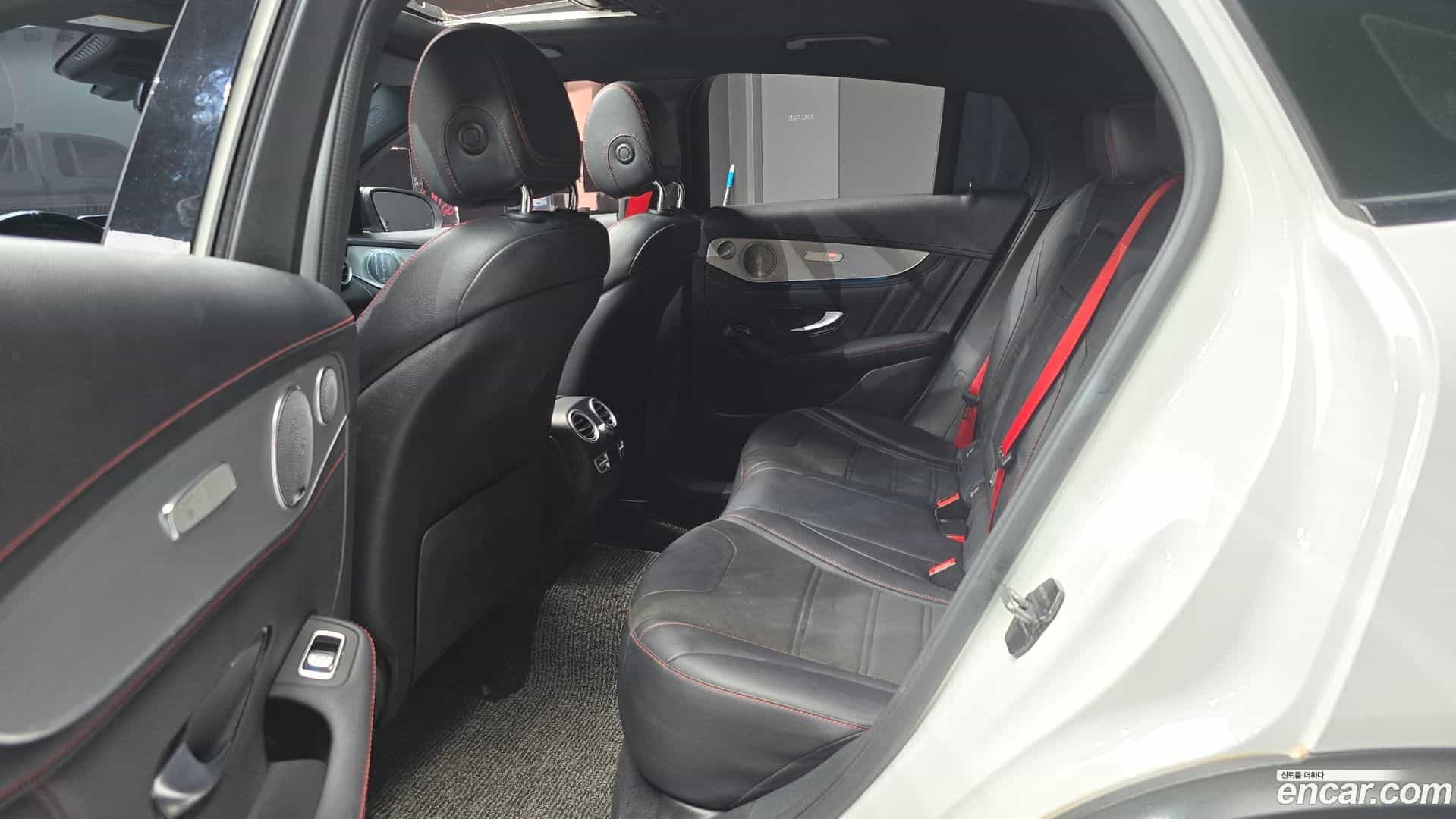 GLC-Class Mercedes-Benz 2019.11-OPTION-016