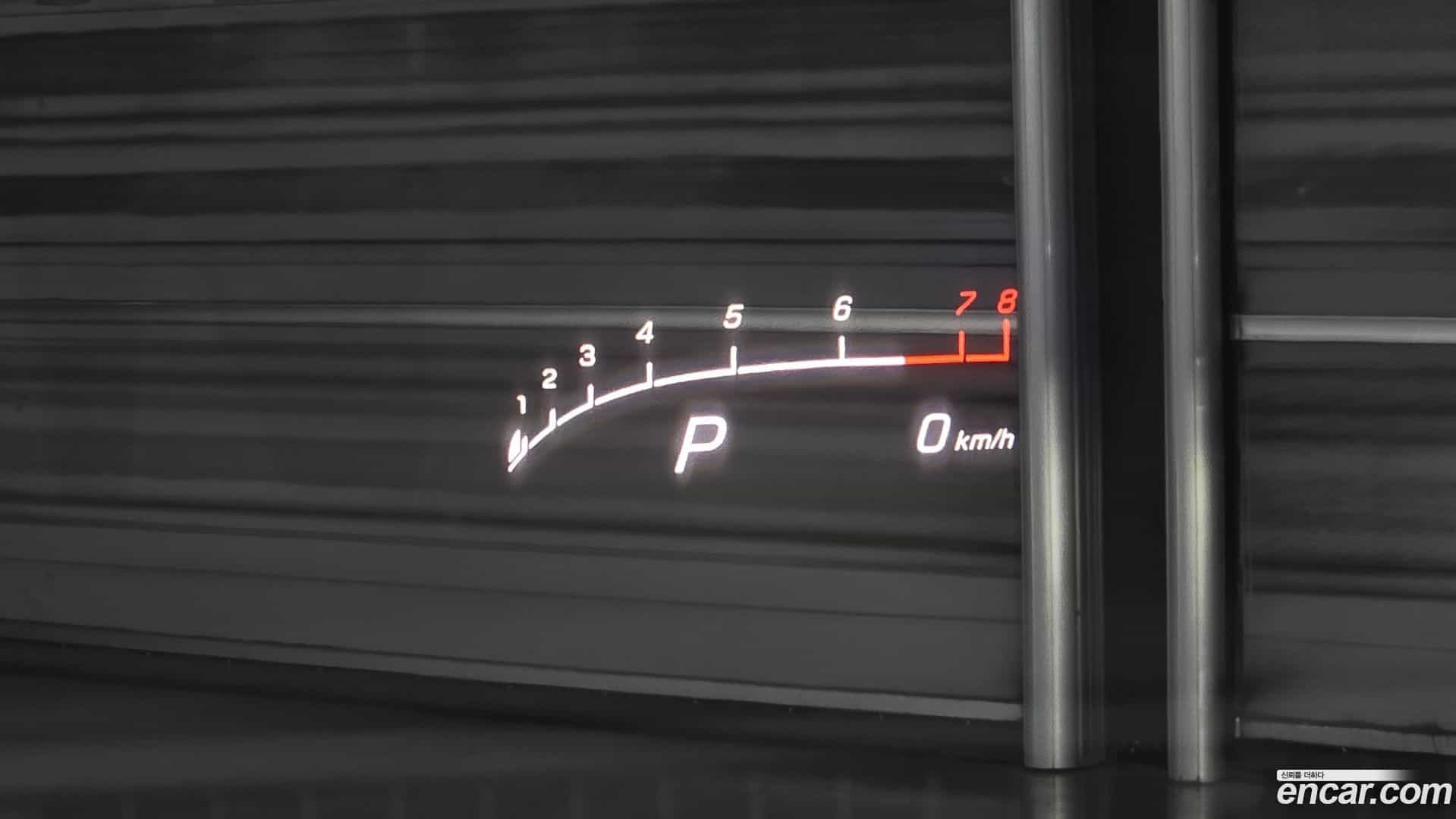 GLC-Class Mercedes-Benz 2019.11-OPTION-020