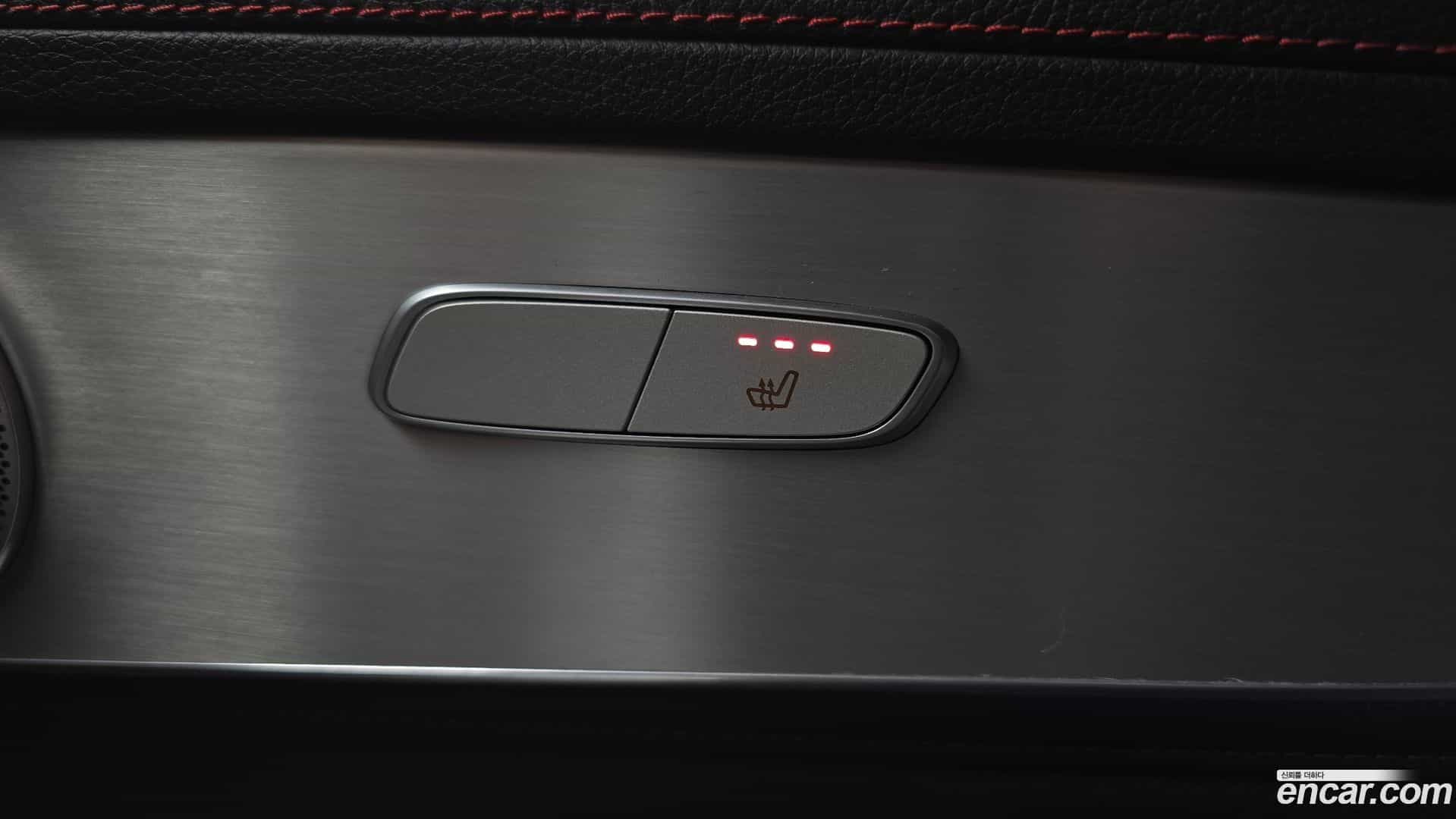 GLC-Class Mercedes-Benz 2019.11-OPTION-022