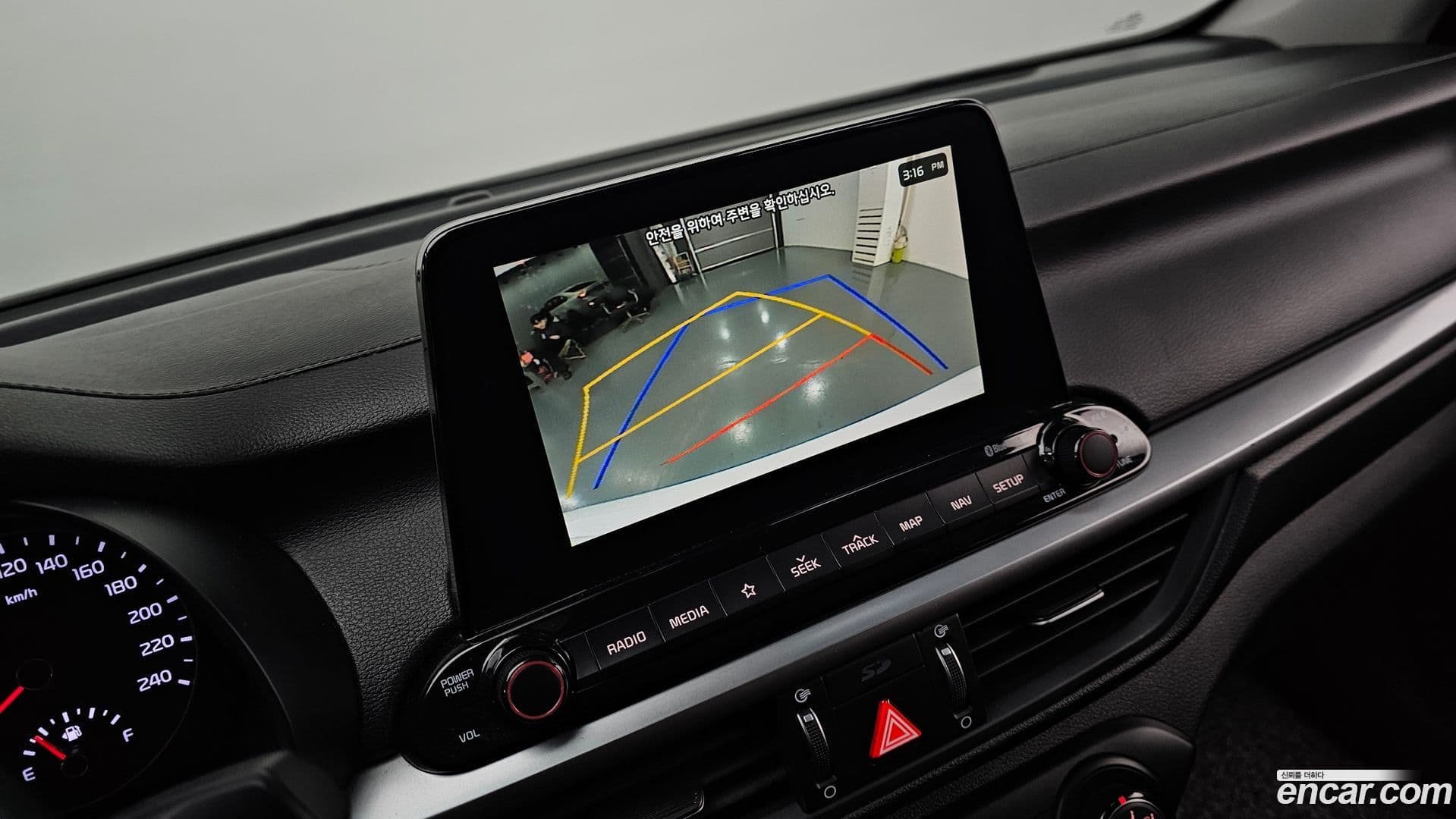 Main__Slider__Photo:K3 Kia 2018.5-11