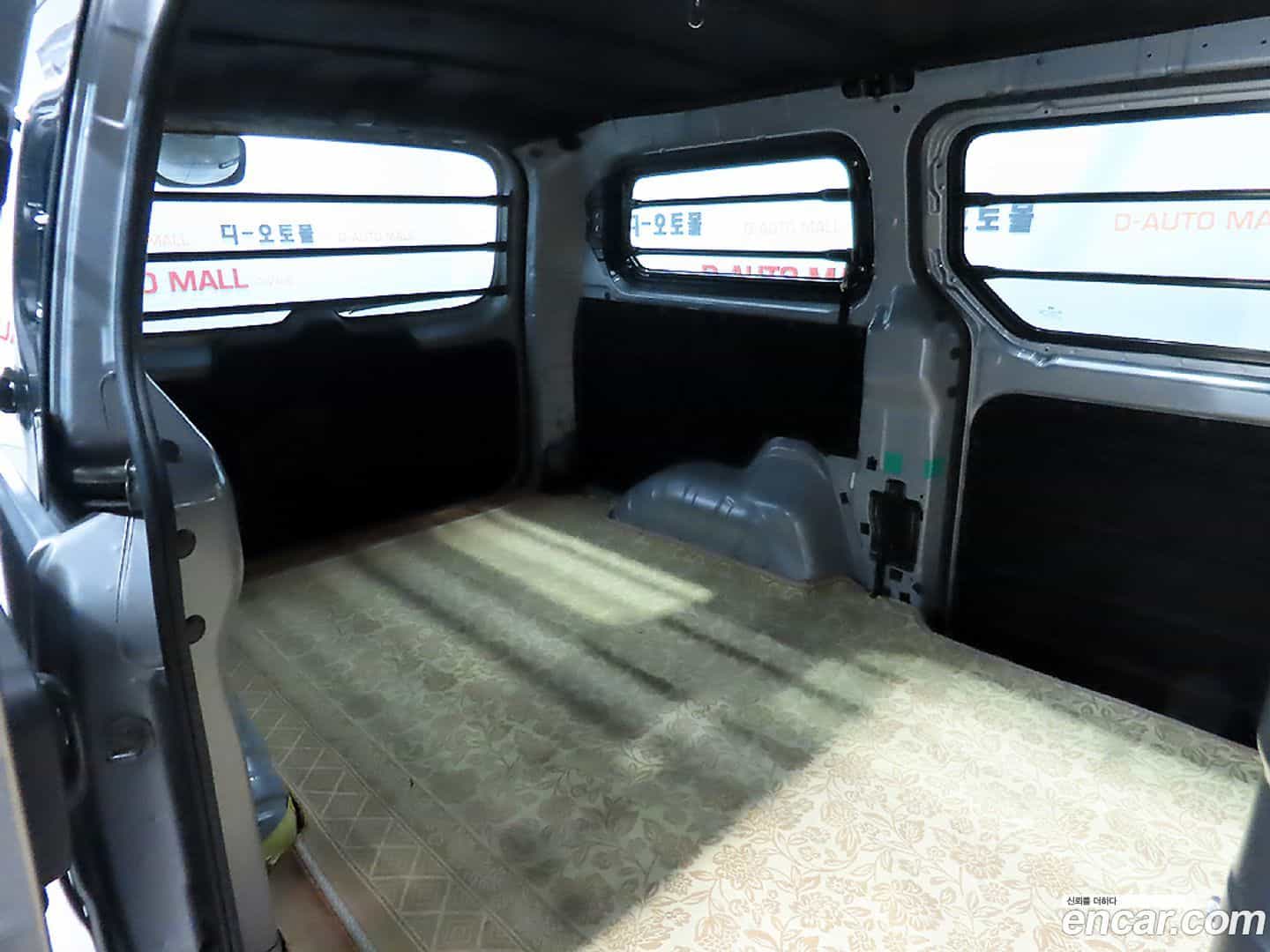 Starex Hyundai 2011.11-INNER-008