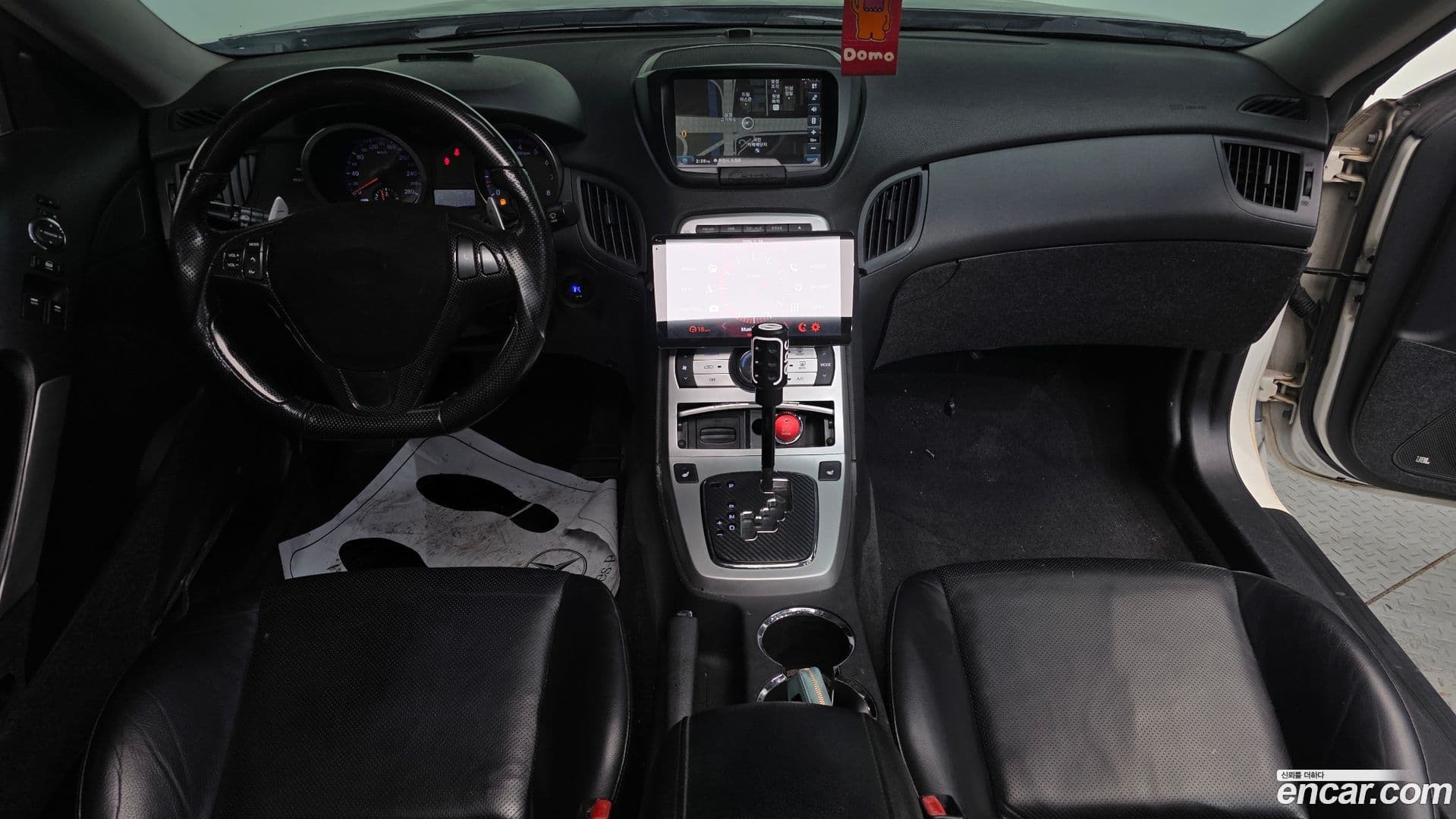 Main__Slider__Photo:Genesis Hyundai 2009.6-6